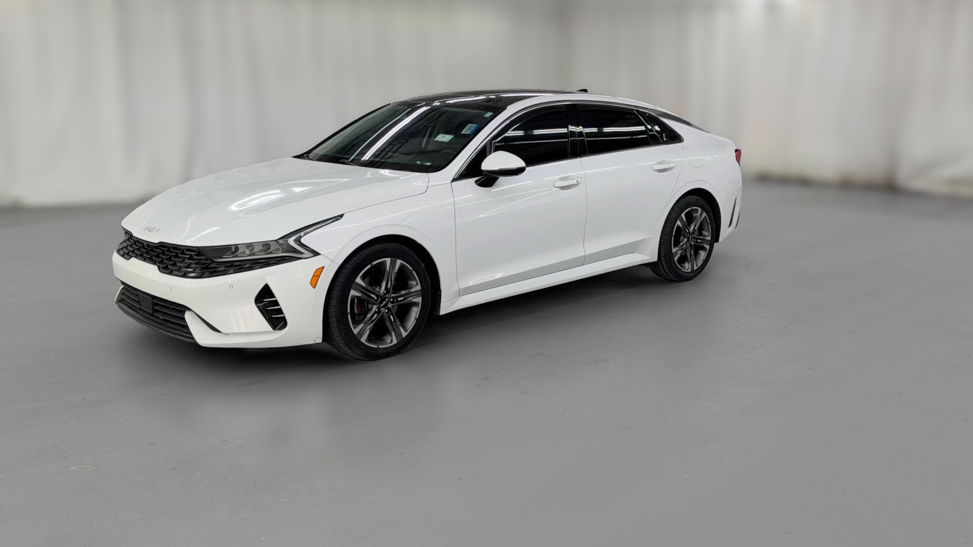 2022 Kia K5 vehicle photo
