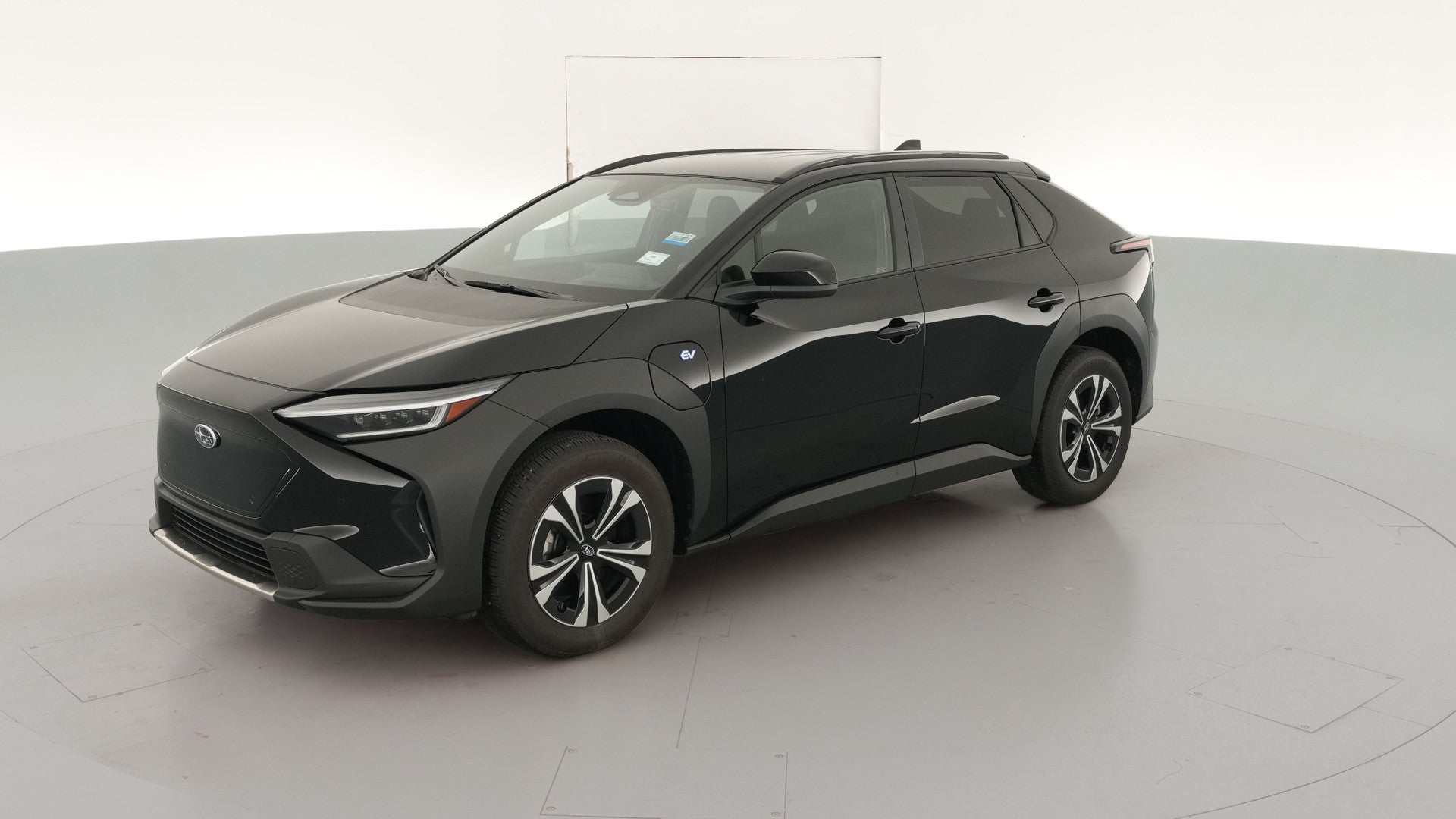 2025 Subaru Solterra vehicle photo
