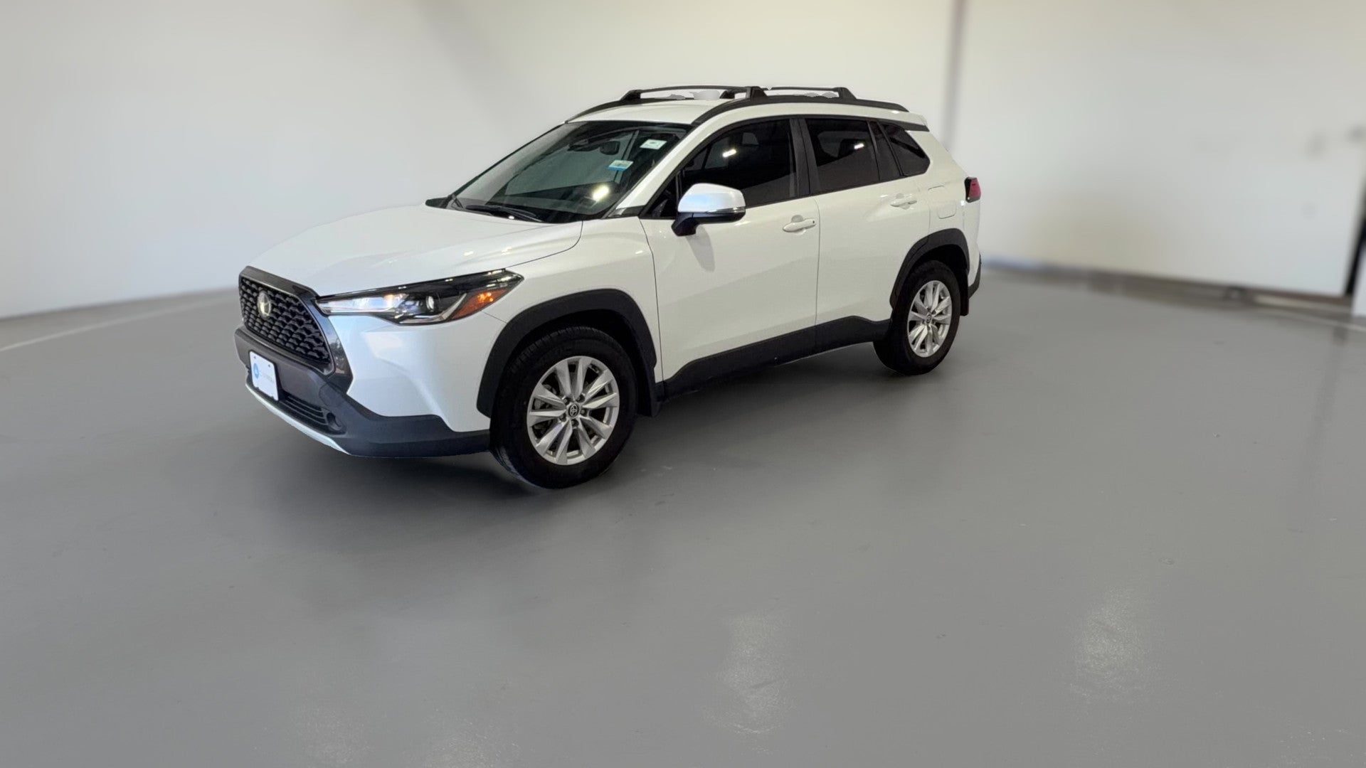 2024 Toyota Corolla Cross vehicle photo