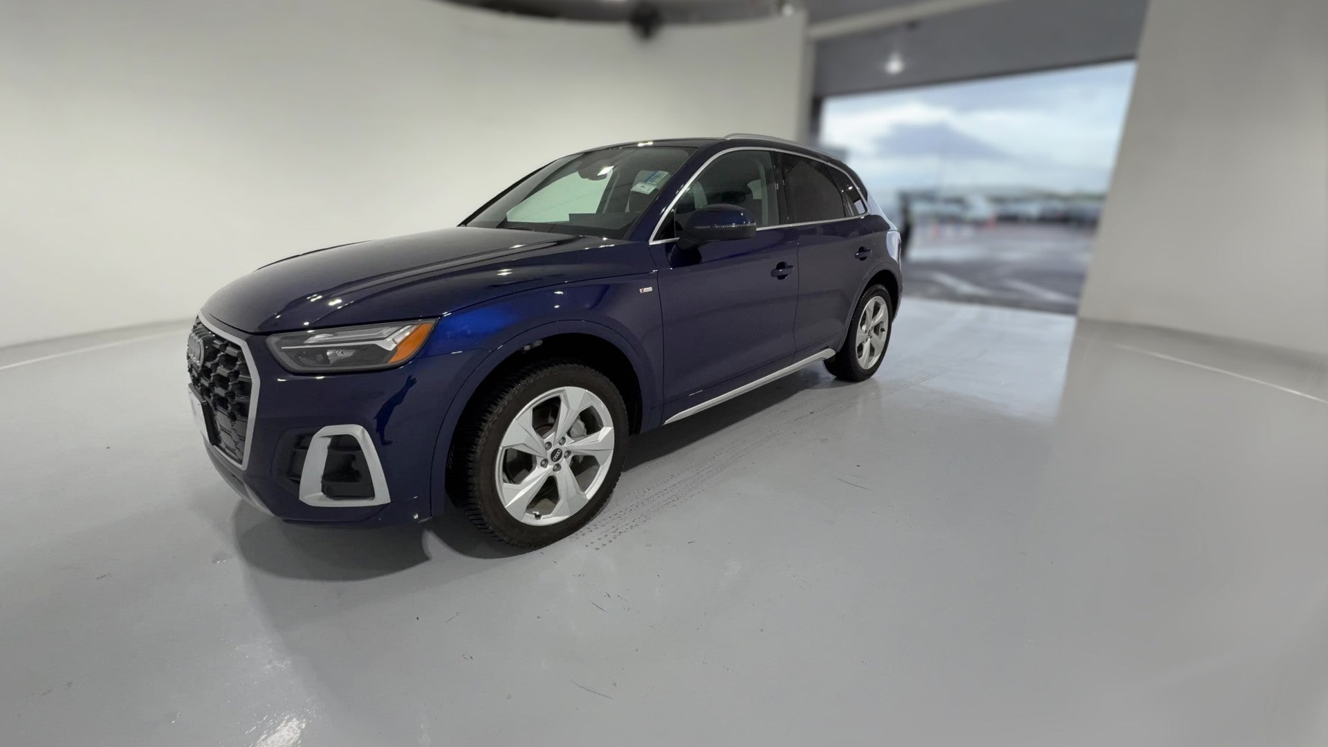 2022 Audi Q5 vehicle photo
