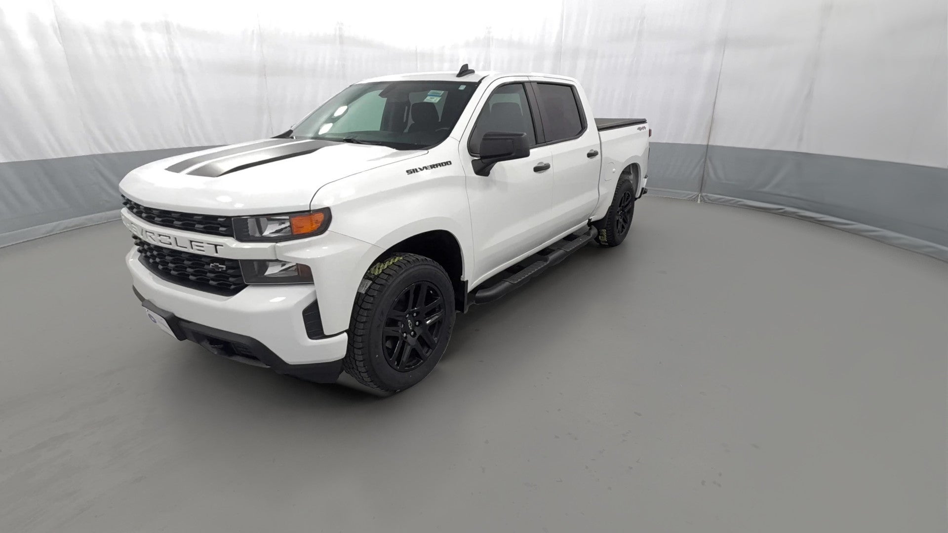 2021 Chevrolet Silverado 1500 Crew Cab vehicle photo