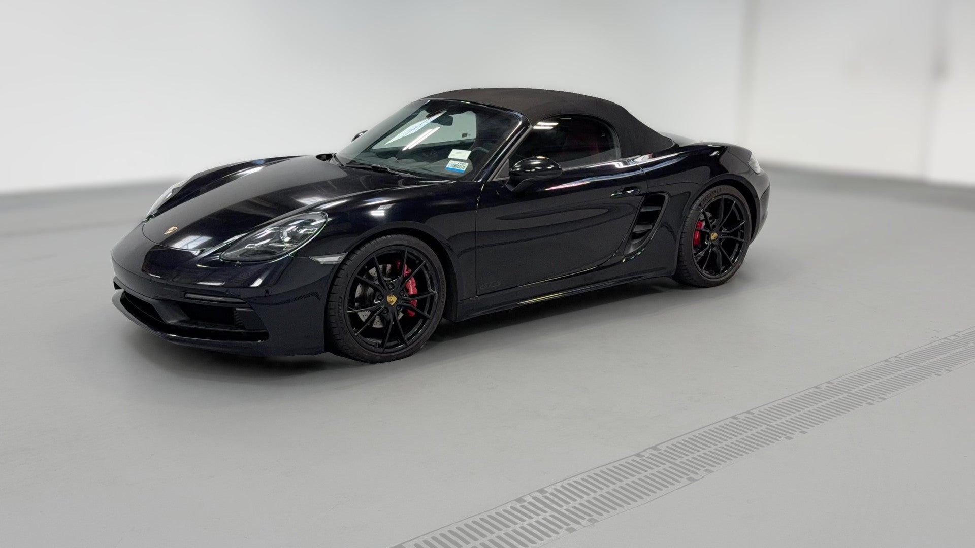 2018 Porsche 718 Boxster vehicle photo