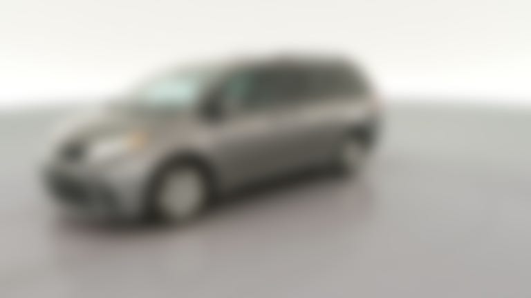 2018 Toyota Sienna vehicle photo
