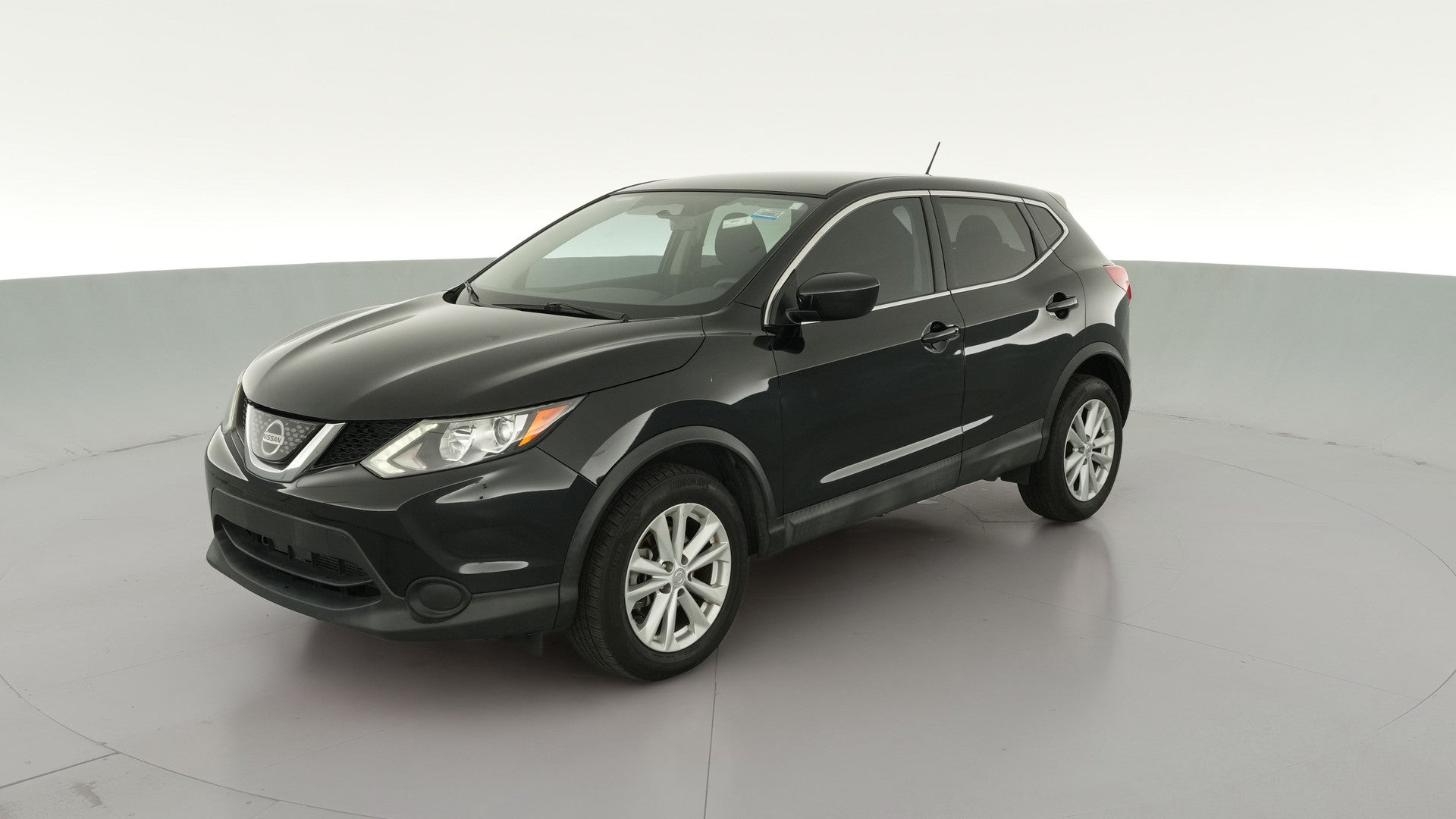2018 Nissan Rogue Sport vehicle photo