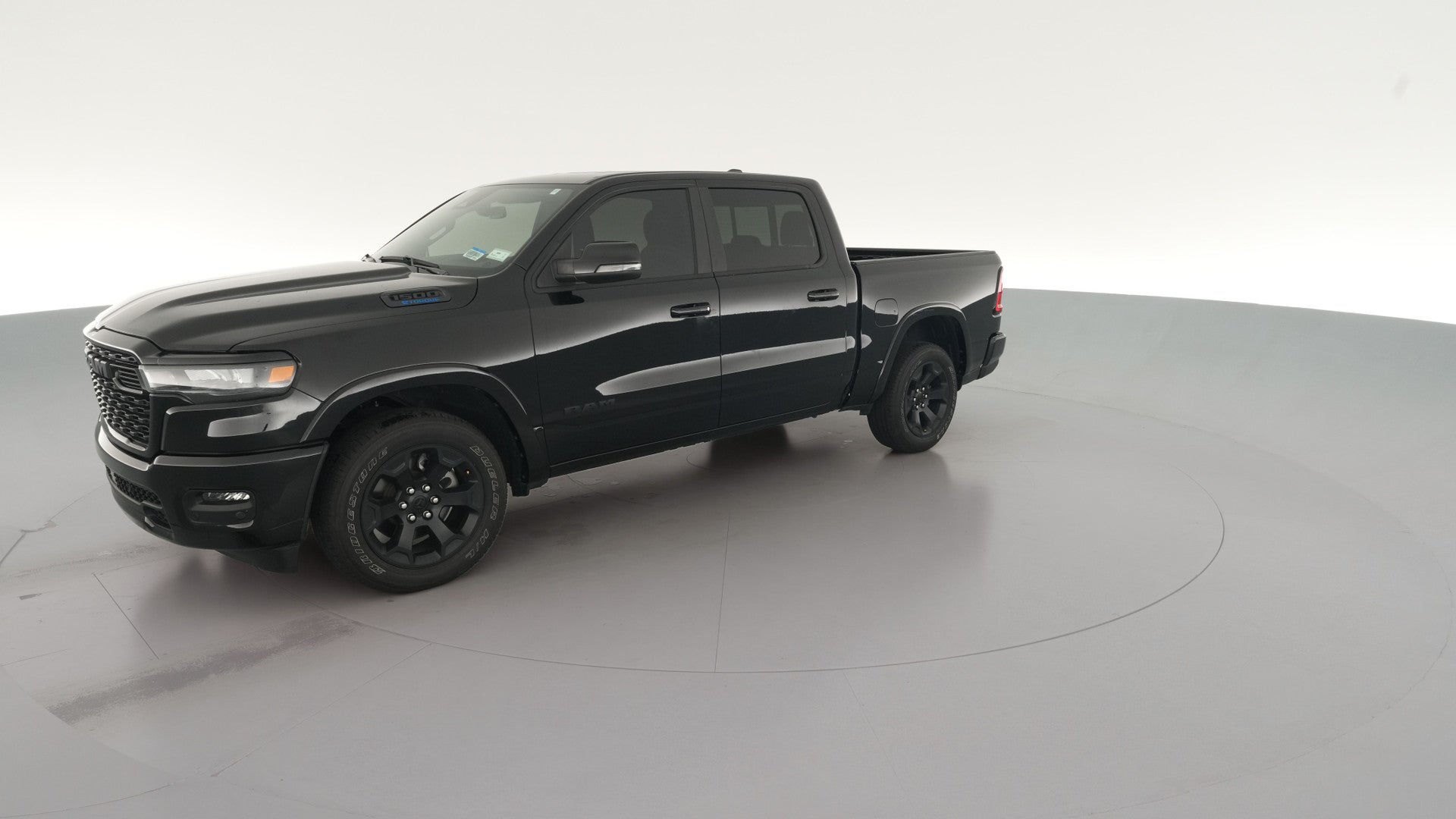 2025 Ram 1500 Crew Cab vehicle photo
