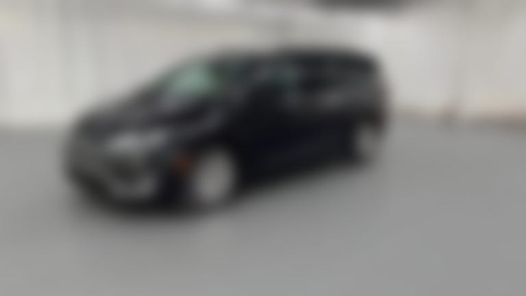2018 Chrysler Pacifica vehicle photo