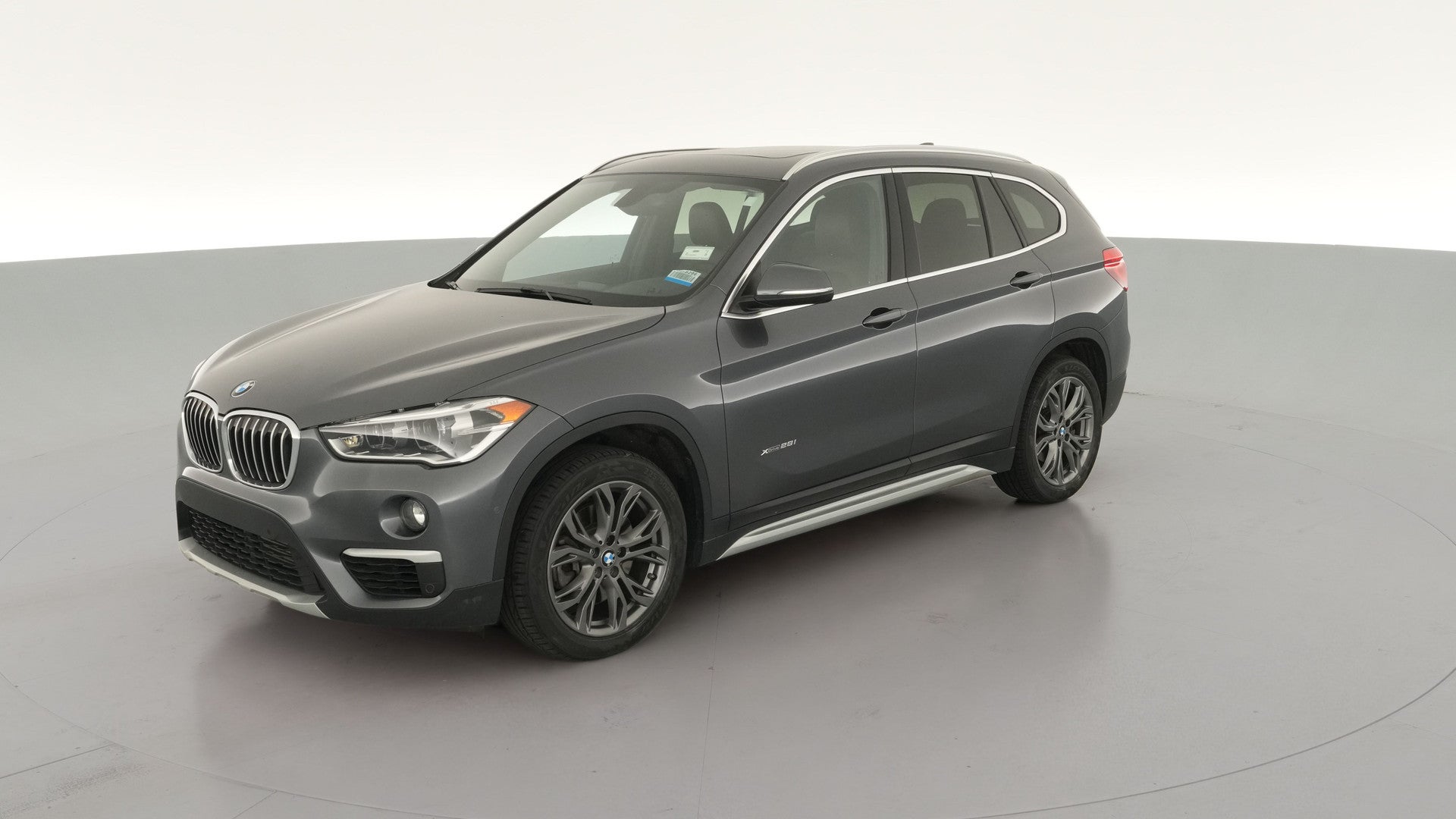 2017 BMW X1 vehicle photo