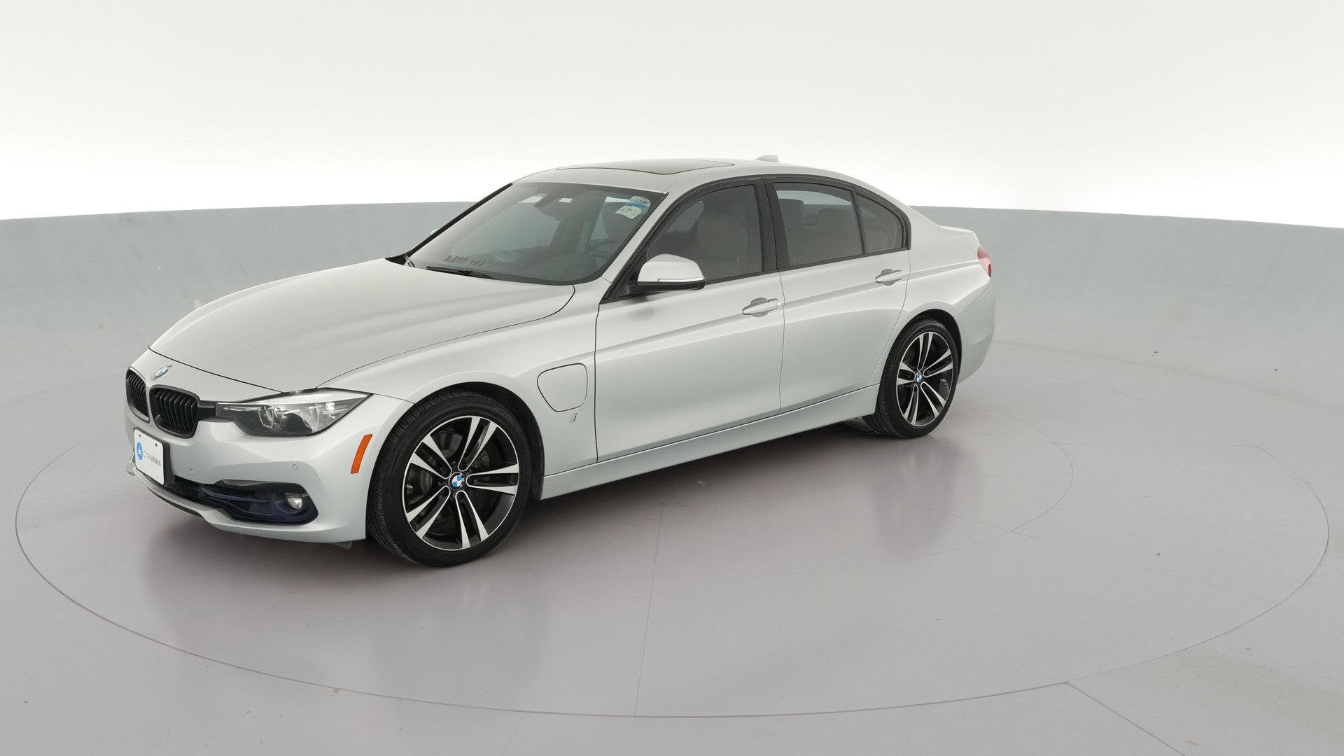 2018 BMW 3 Series vehicle photo