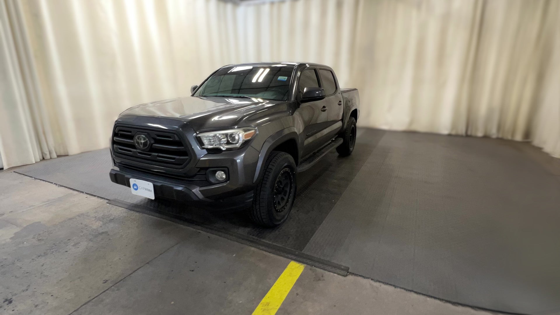 2018 Toyota Tacoma Double Cab vehicle photo