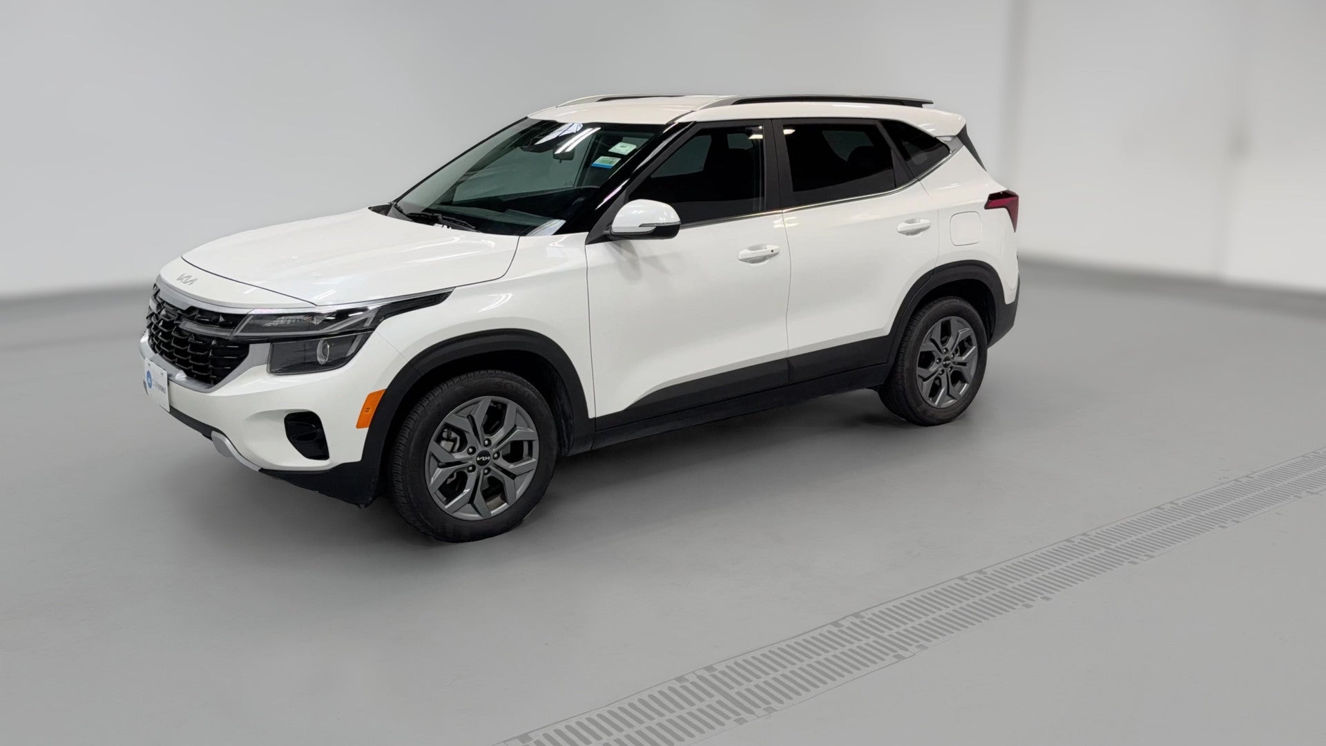 2024 Kia Seltos vehicle photo