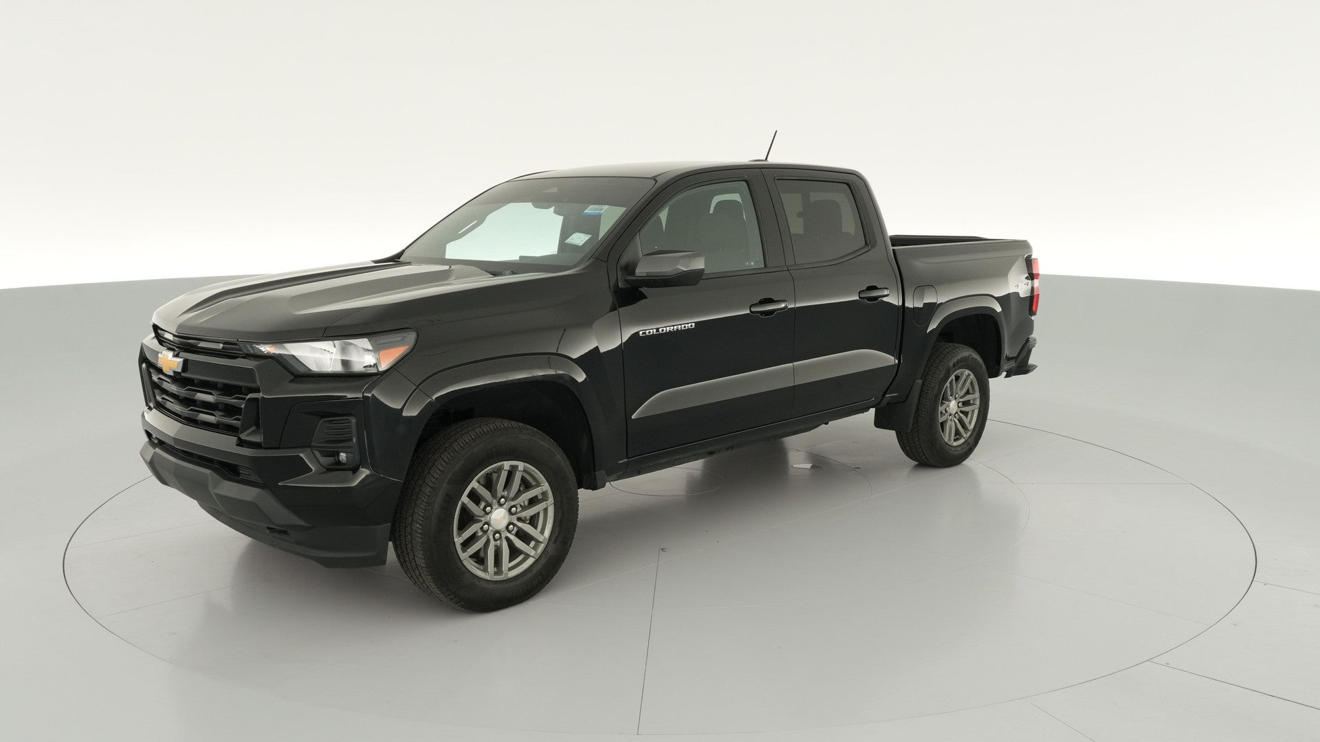 2024 Chevrolet Colorado Crew Cab vehicle photo