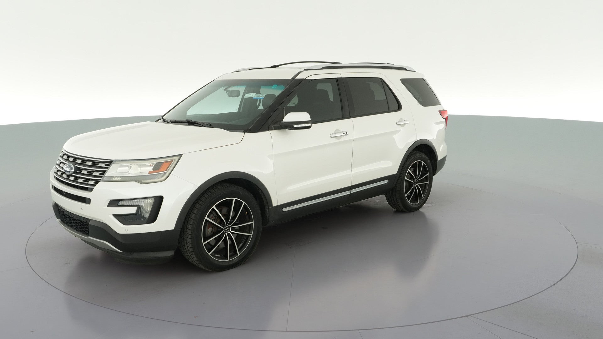 2016 Ford Explorer vehicle photo