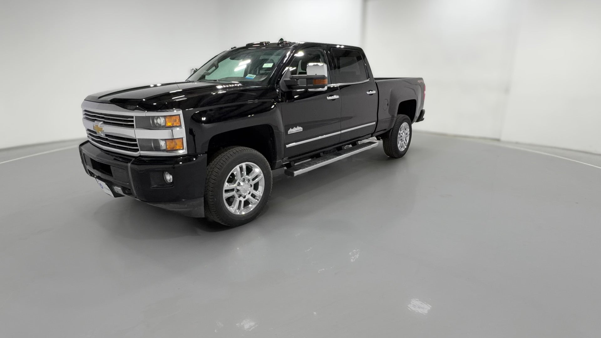 2016 Chevrolet Silverado 2500 HD Crew Cab vehicle photo