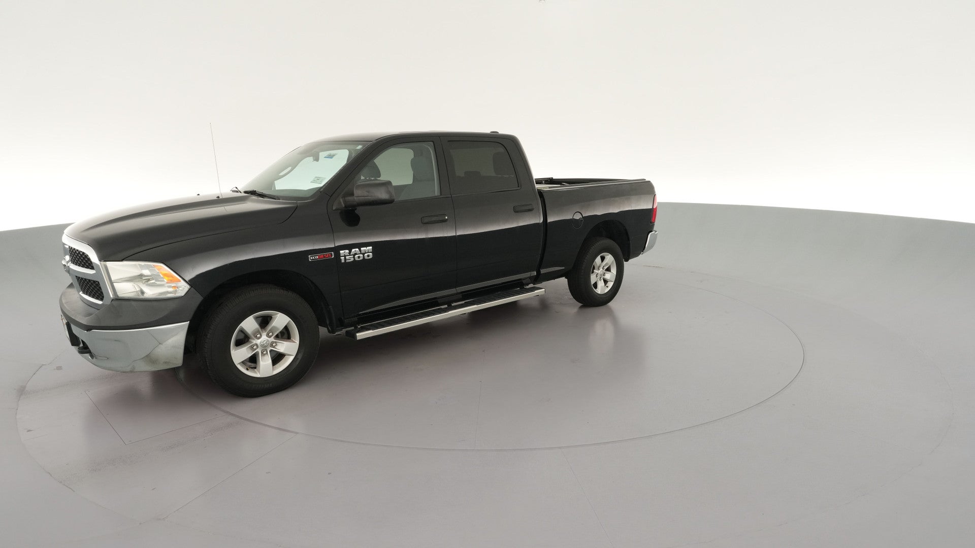 2014 Ram 1500 Crew Cab vehicle photo