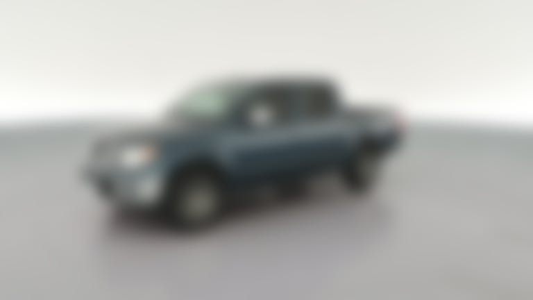 2014 Nissan Frontier Crew Cab vehicle photo