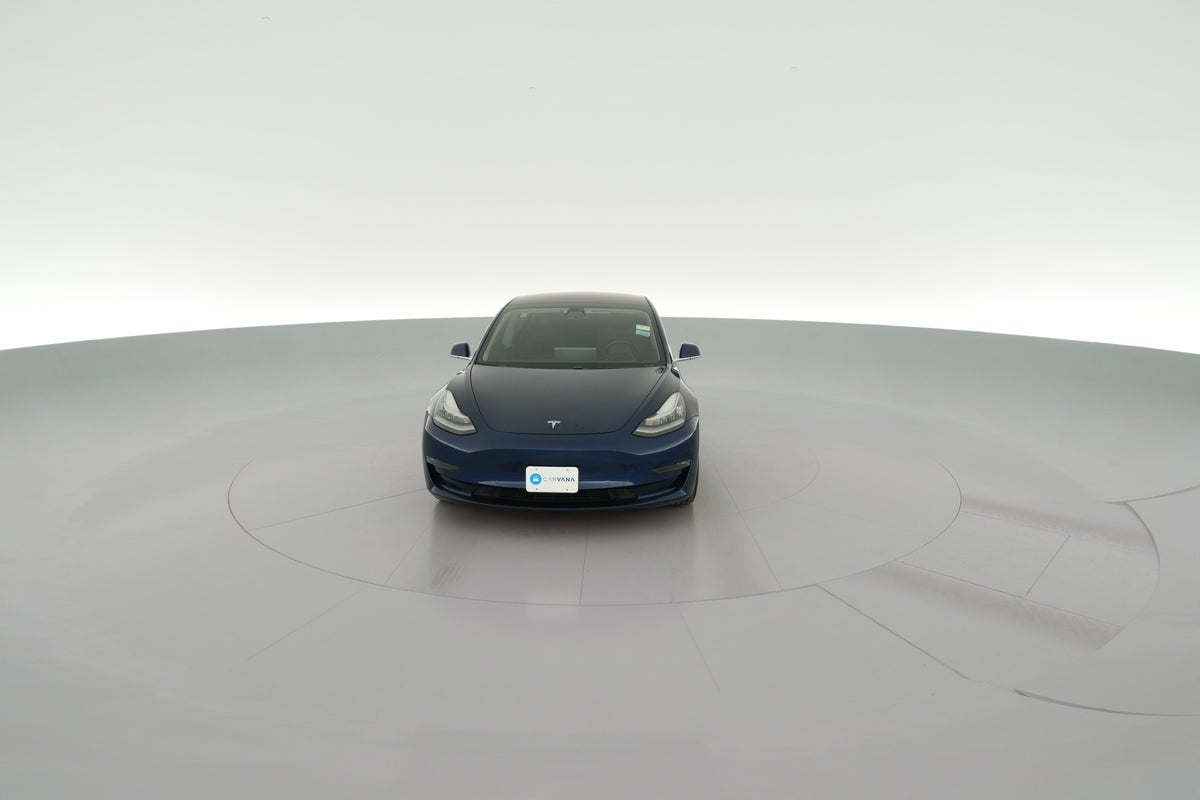 2018 Tesla Model 3 Long Range Rear-Wheel Drive in Deep Blue Metallic — 360° view 1