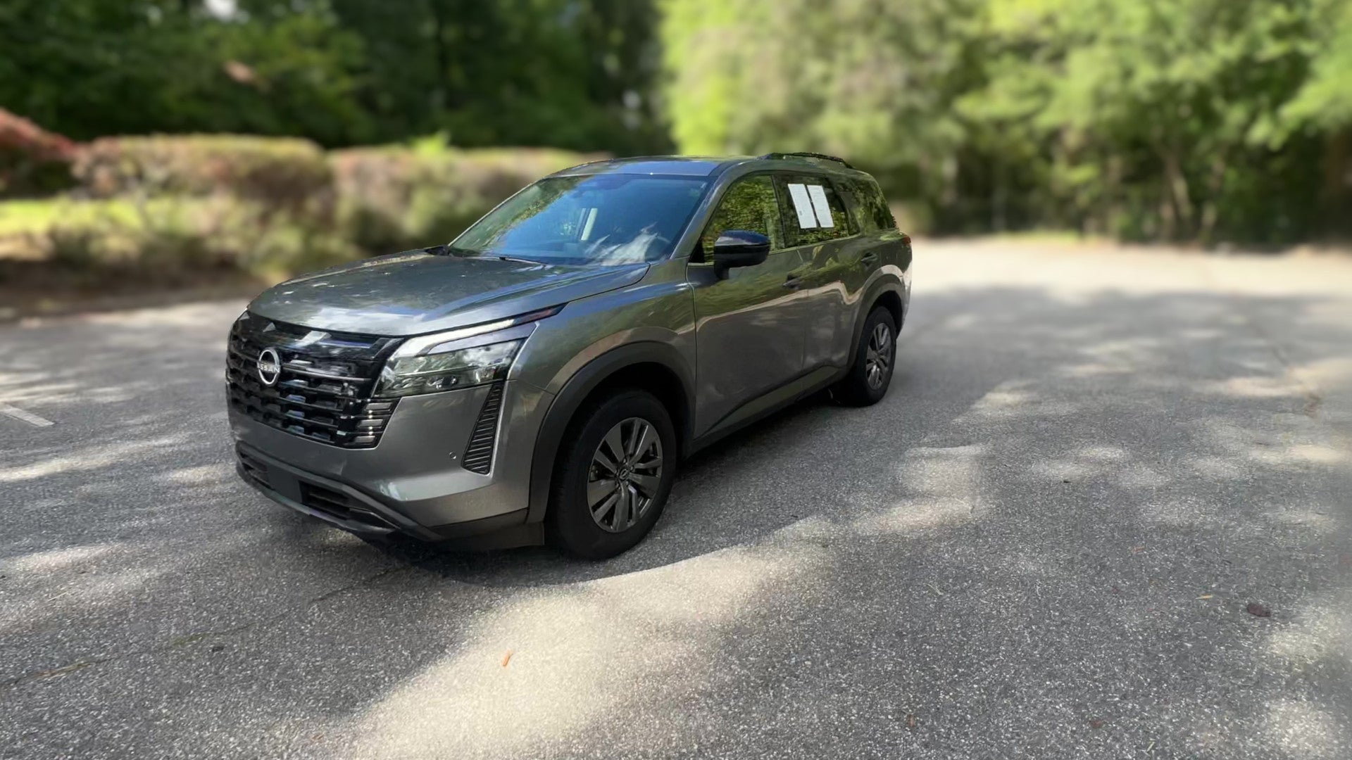 2026 Nissan Pathfinder vehicle photo