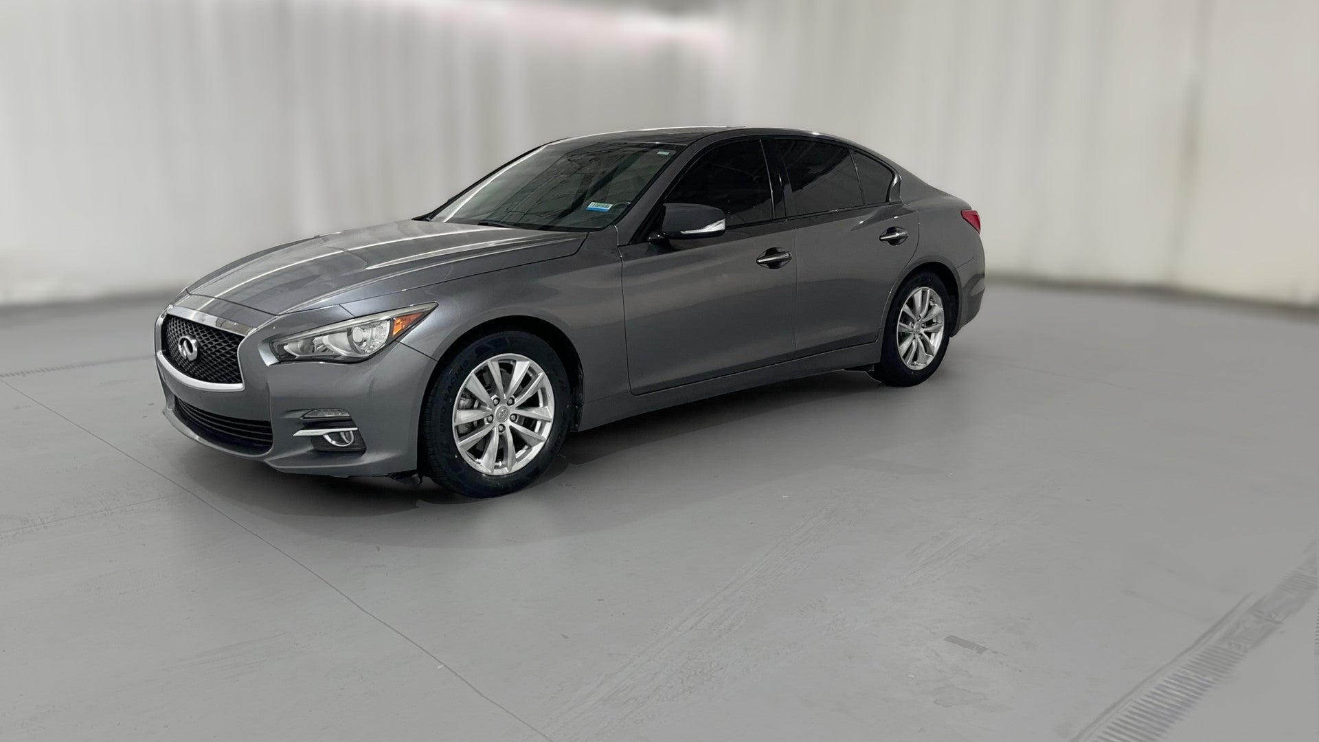 2017 INFINITI Q50 vehicle photo