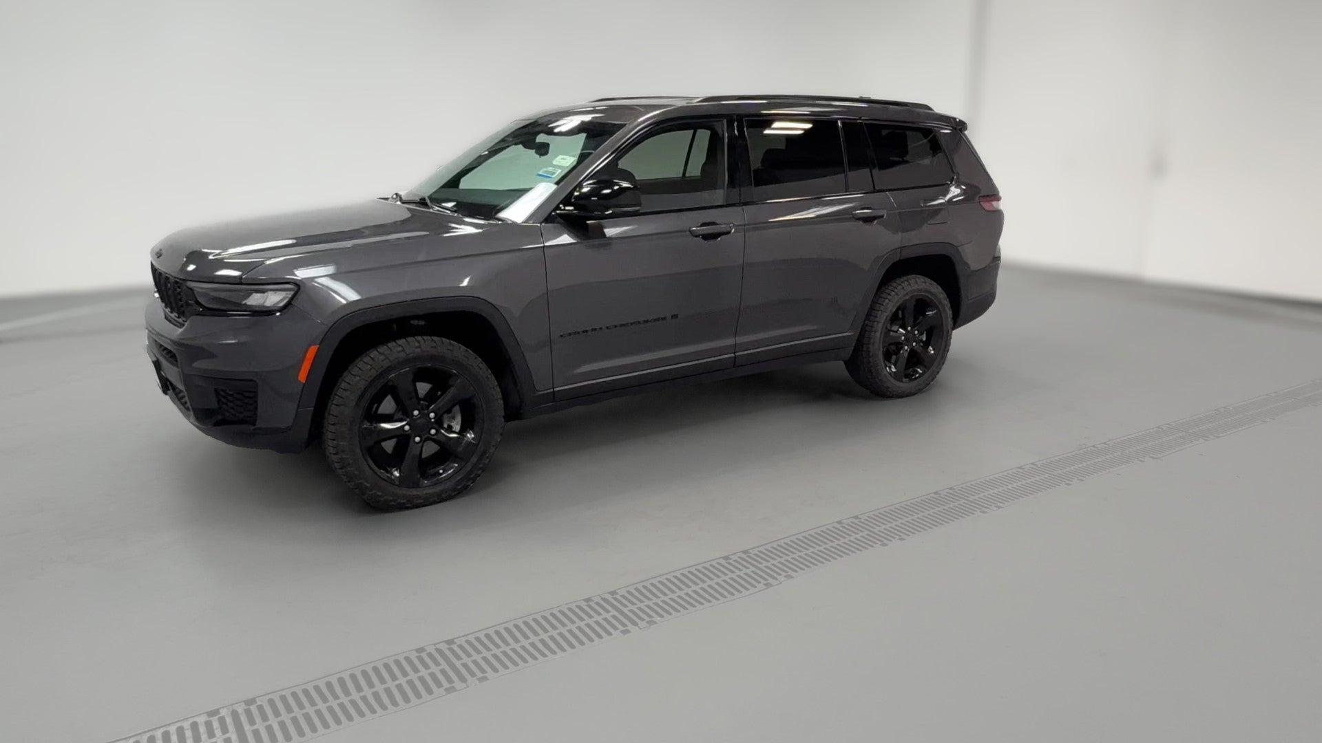 2022 Jeep Grand Cherokee L vehicle photo