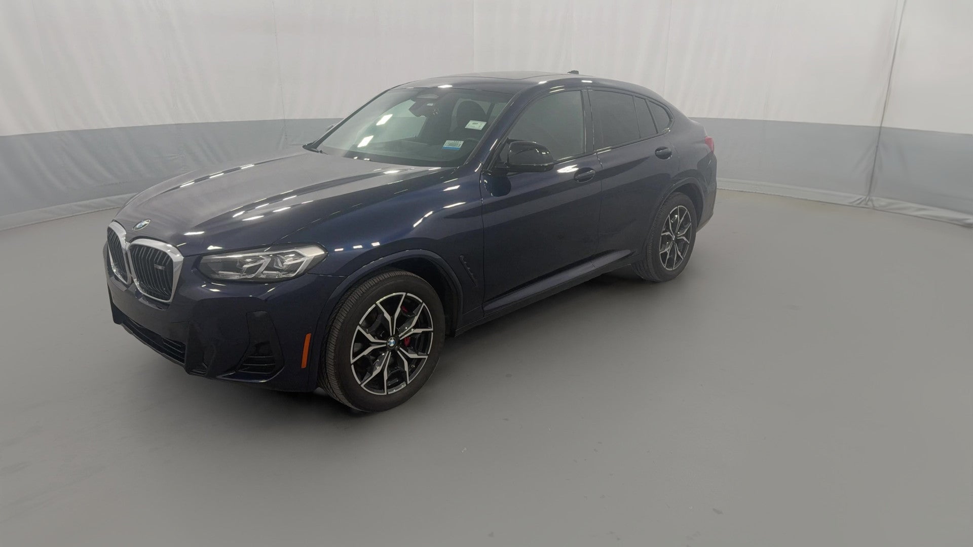 2022 BMW X4 vehicle photo