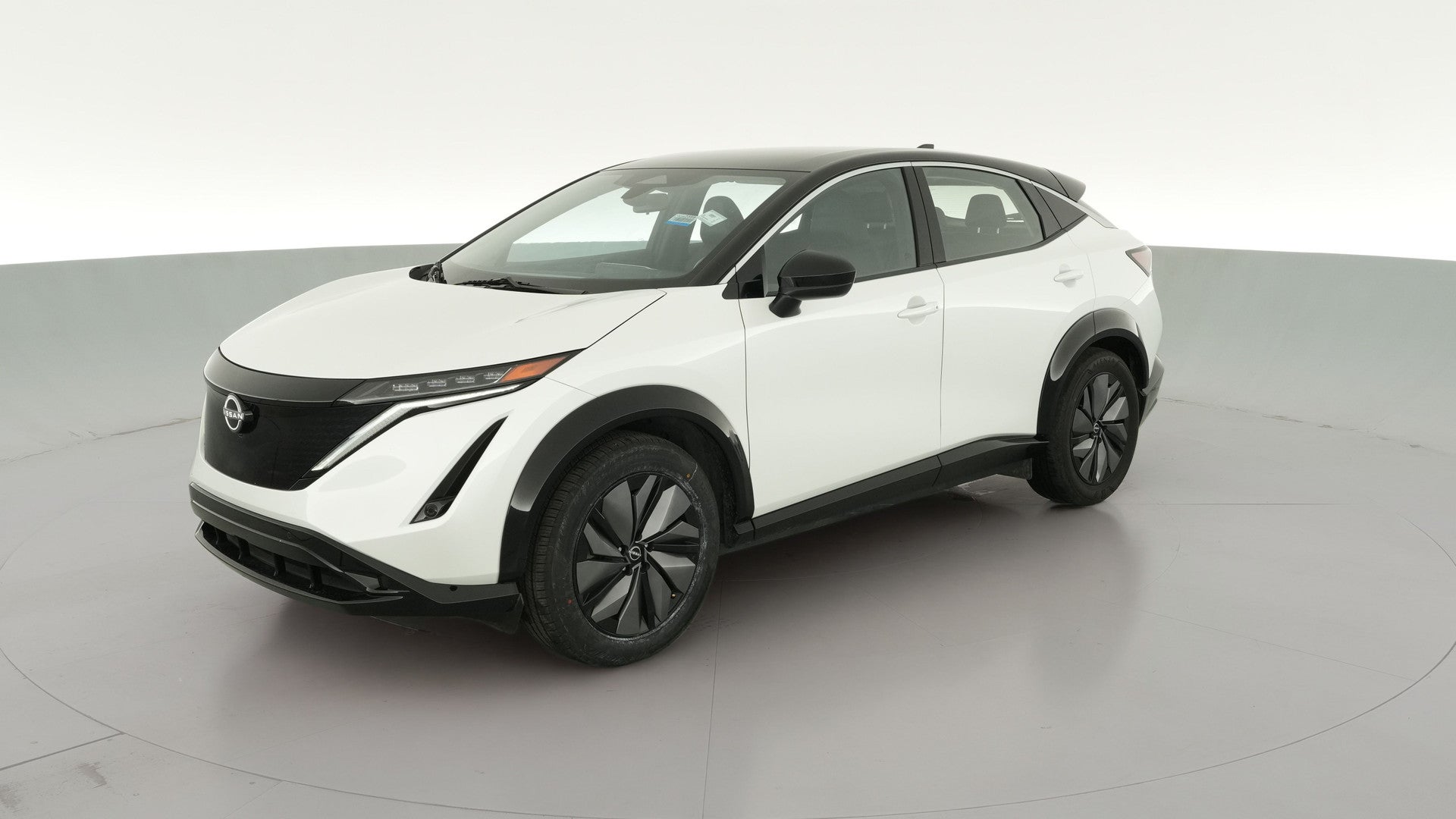 2024 Nissan ARIYA vehicle photo