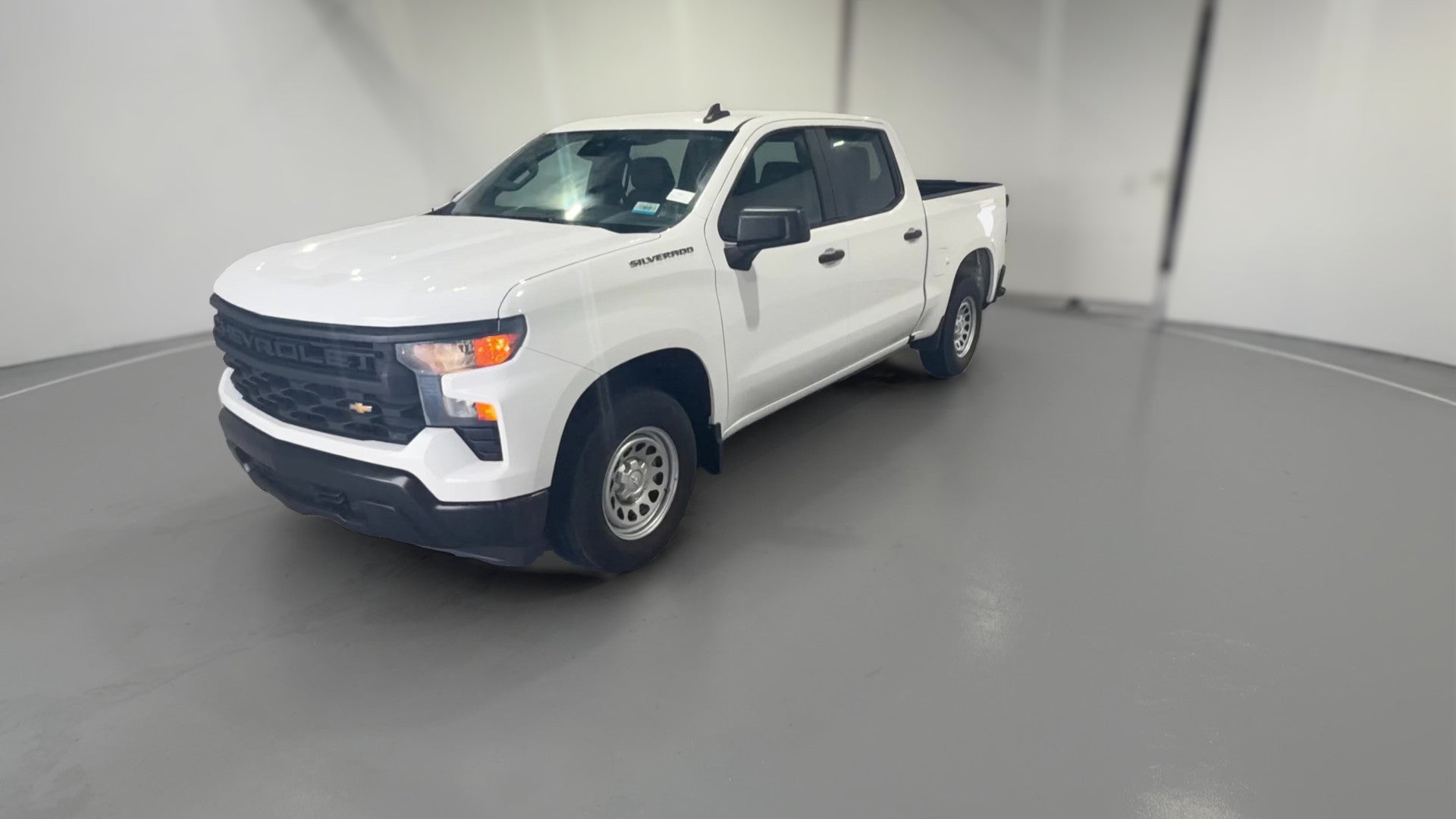 2022 Chevrolet Silverado 1500 Crew Cab vehicle photo