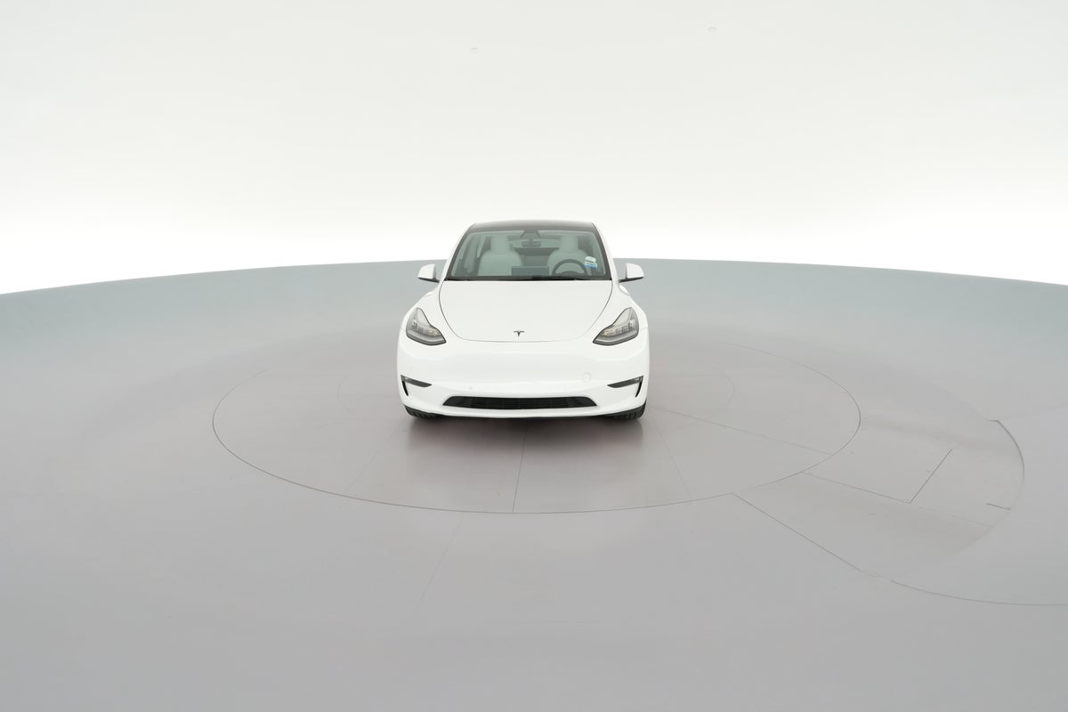 2021 Tesla Model Y Standard Range in Pearl White — 360° view 1