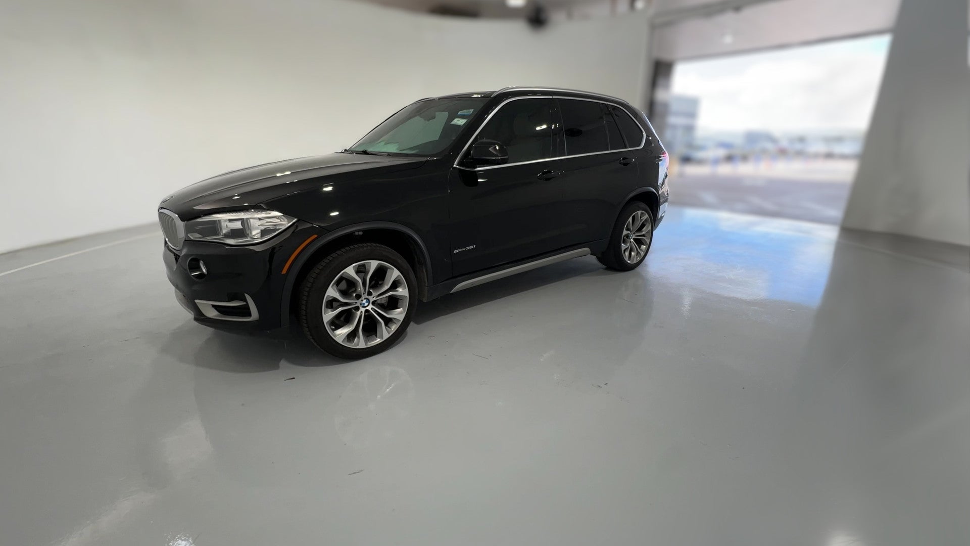 2017 BMW X5 vehicle photo