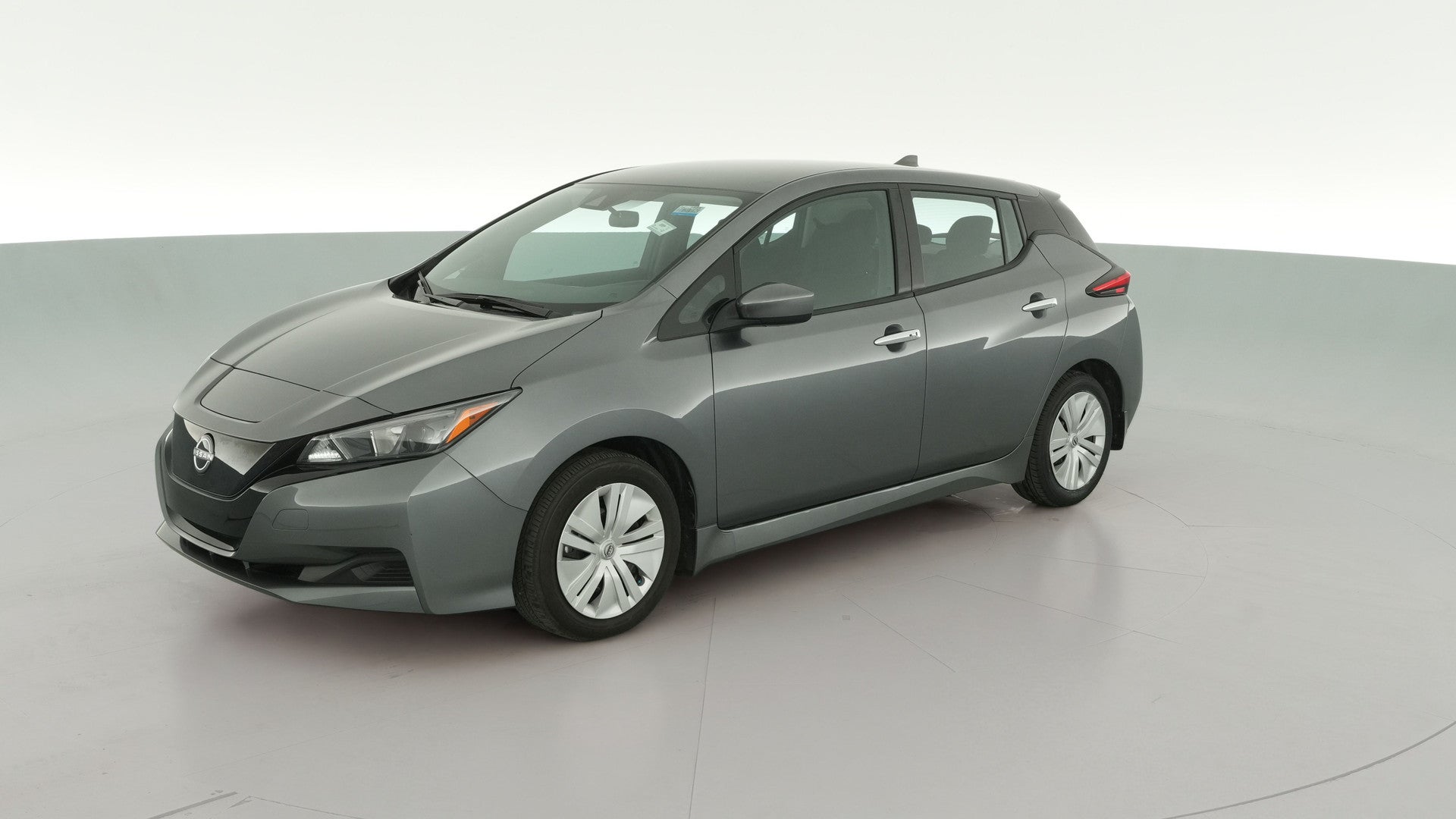 2025 Nissan LEAF vehicle photo