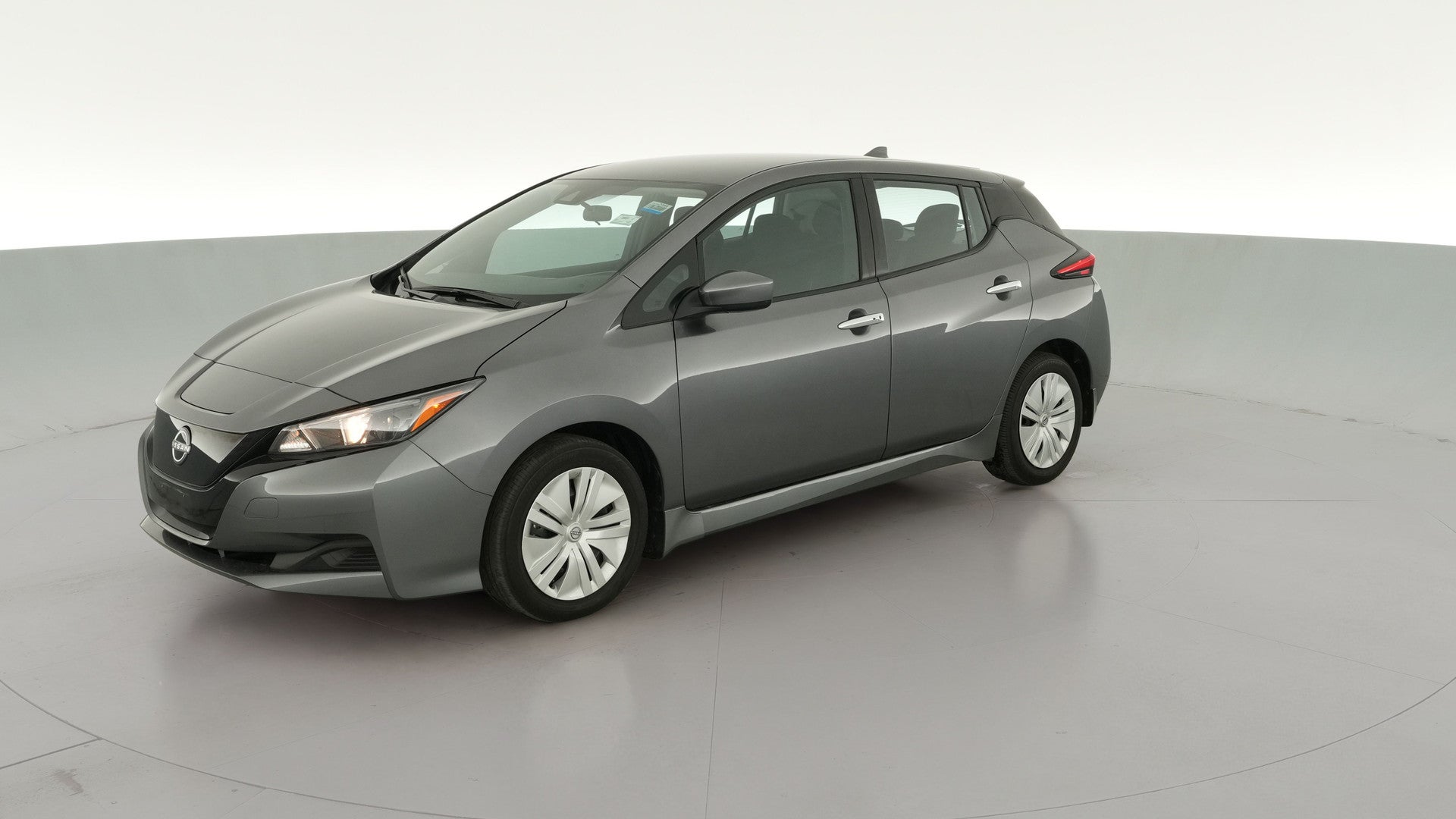 2025 Nissan LEAF vehicle photo