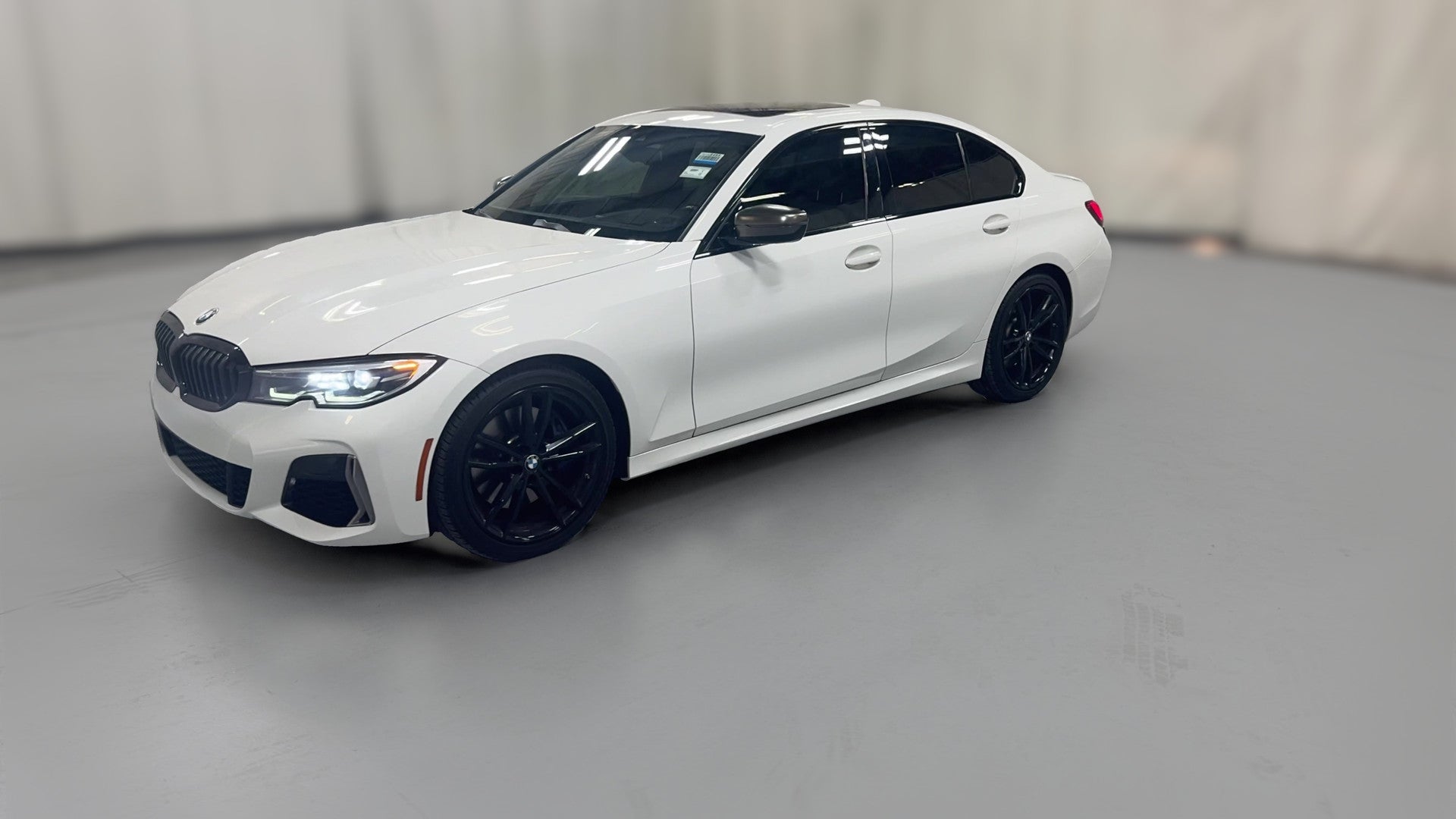 2020 BMW 3 Series vehicle photo