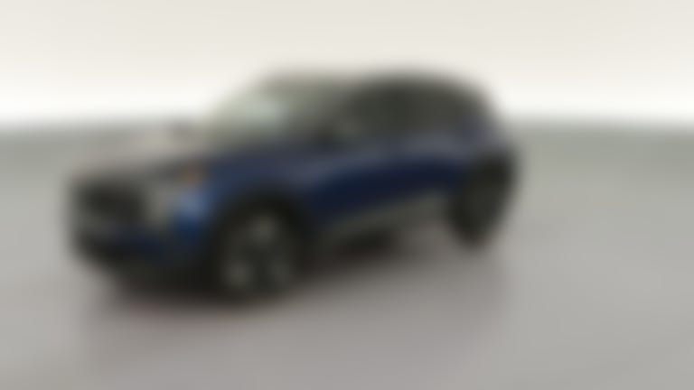 2025 Nissan Kicks vehicle photo