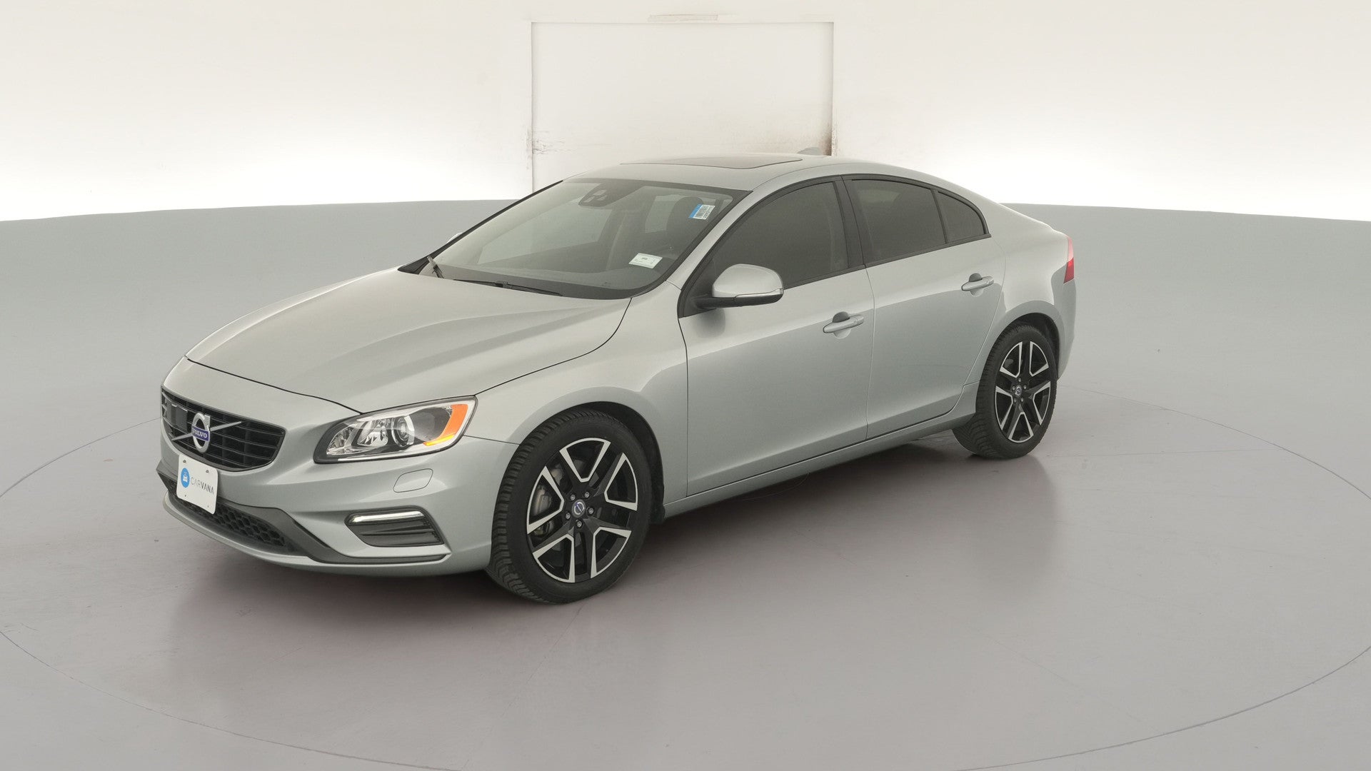 2018 Volvo S60 vehicle photo