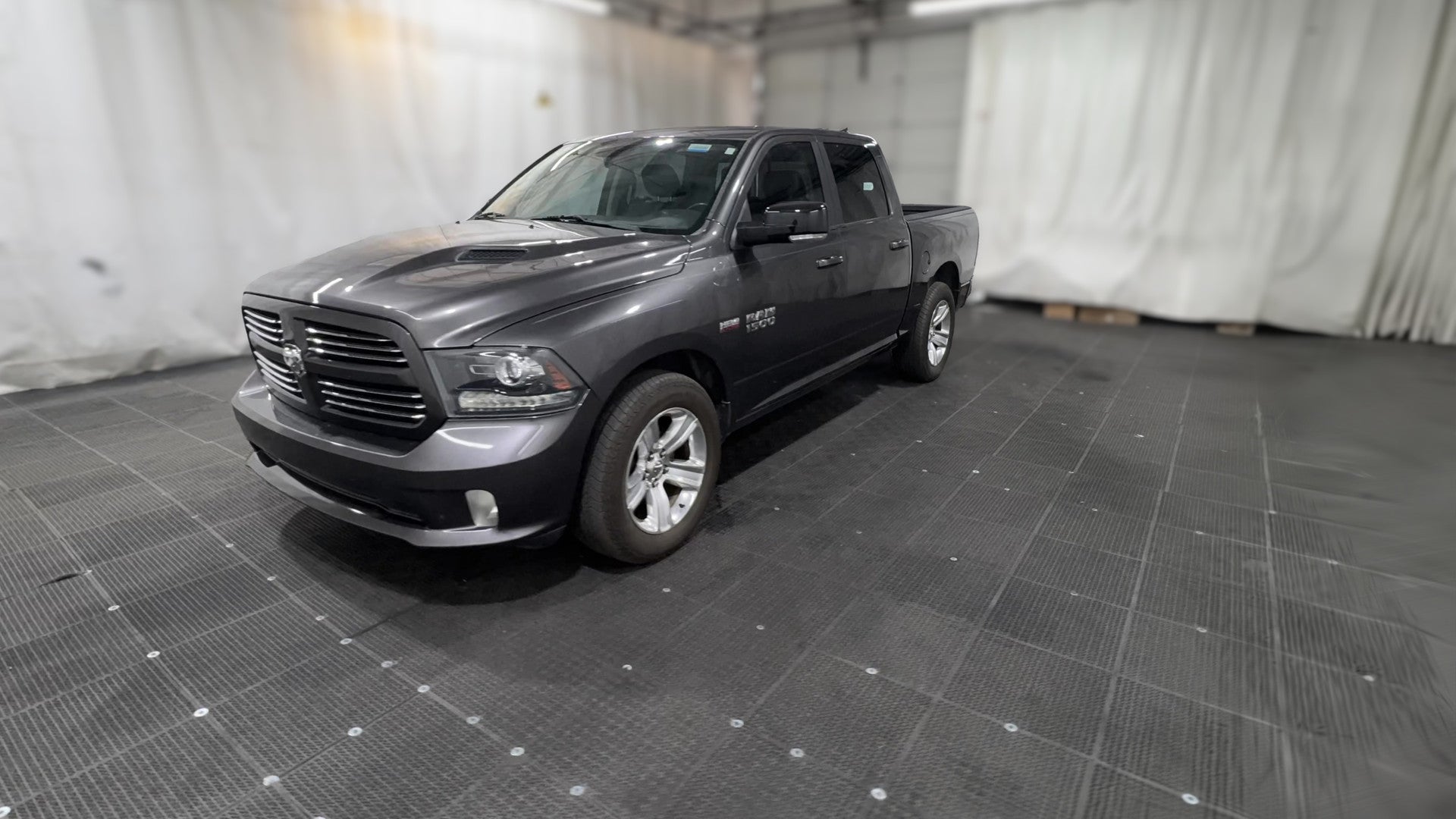 2015 Ram 1500 Crew Cab vehicle photo