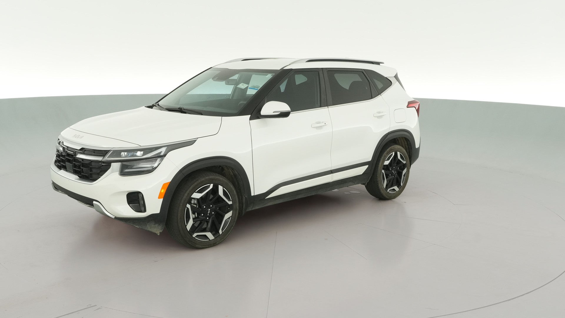 2024 Kia Seltos vehicle photo