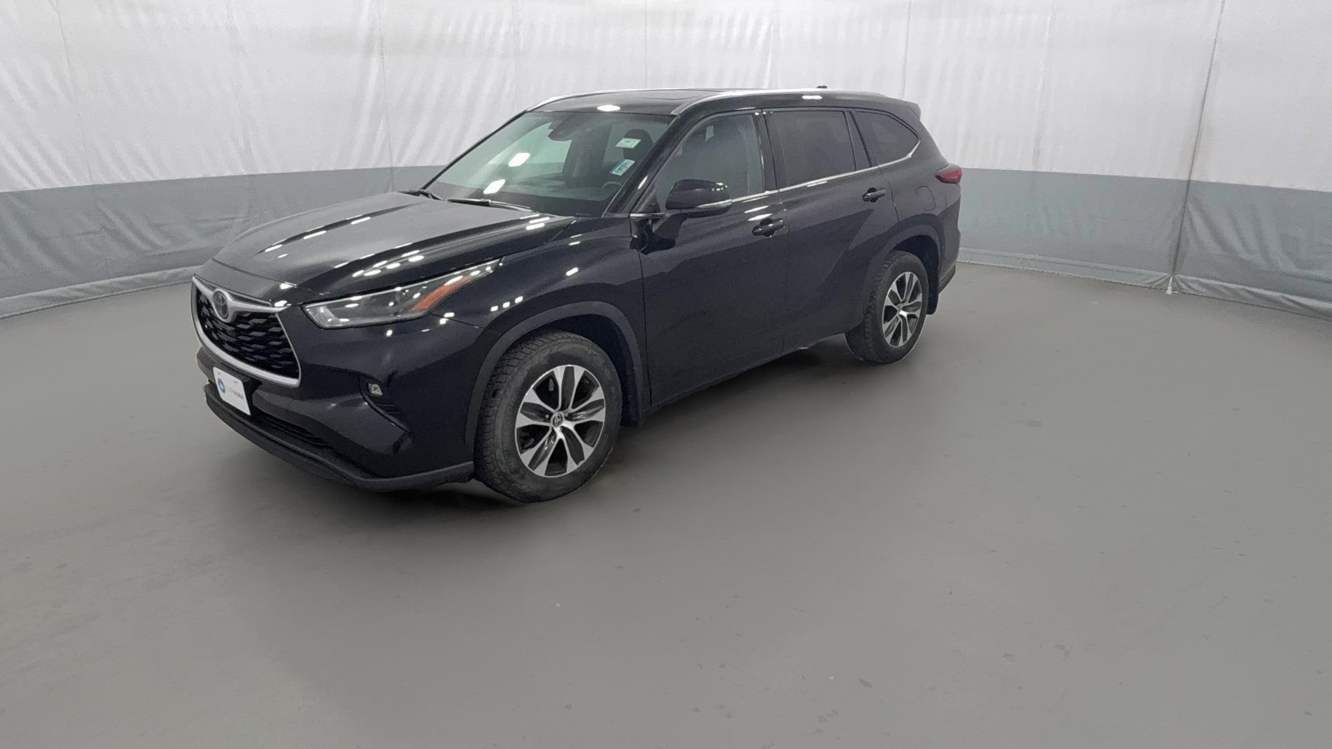 2021 Toyota Highlander vehicle photo