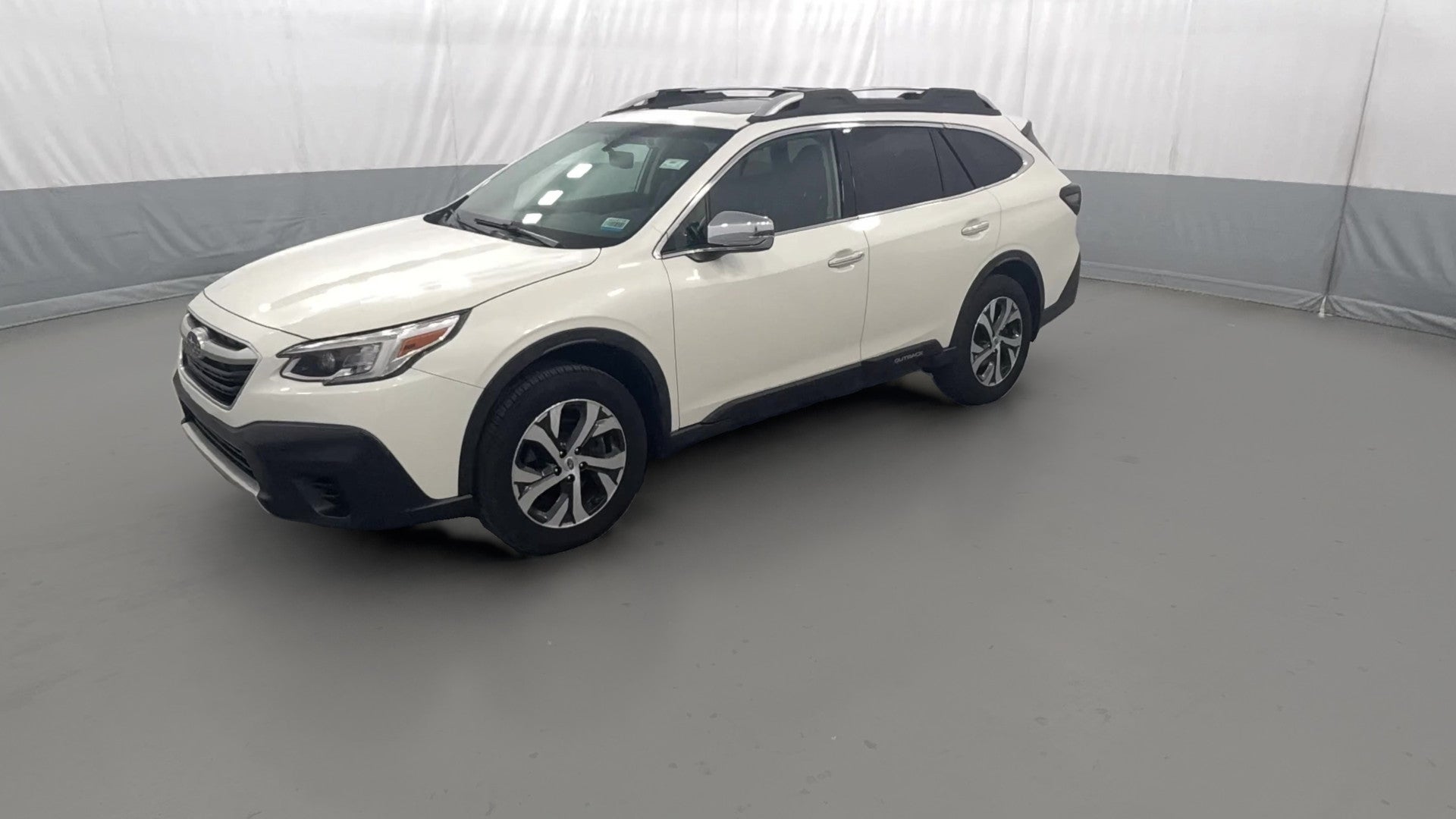 2020 Subaru Outback vehicle photo