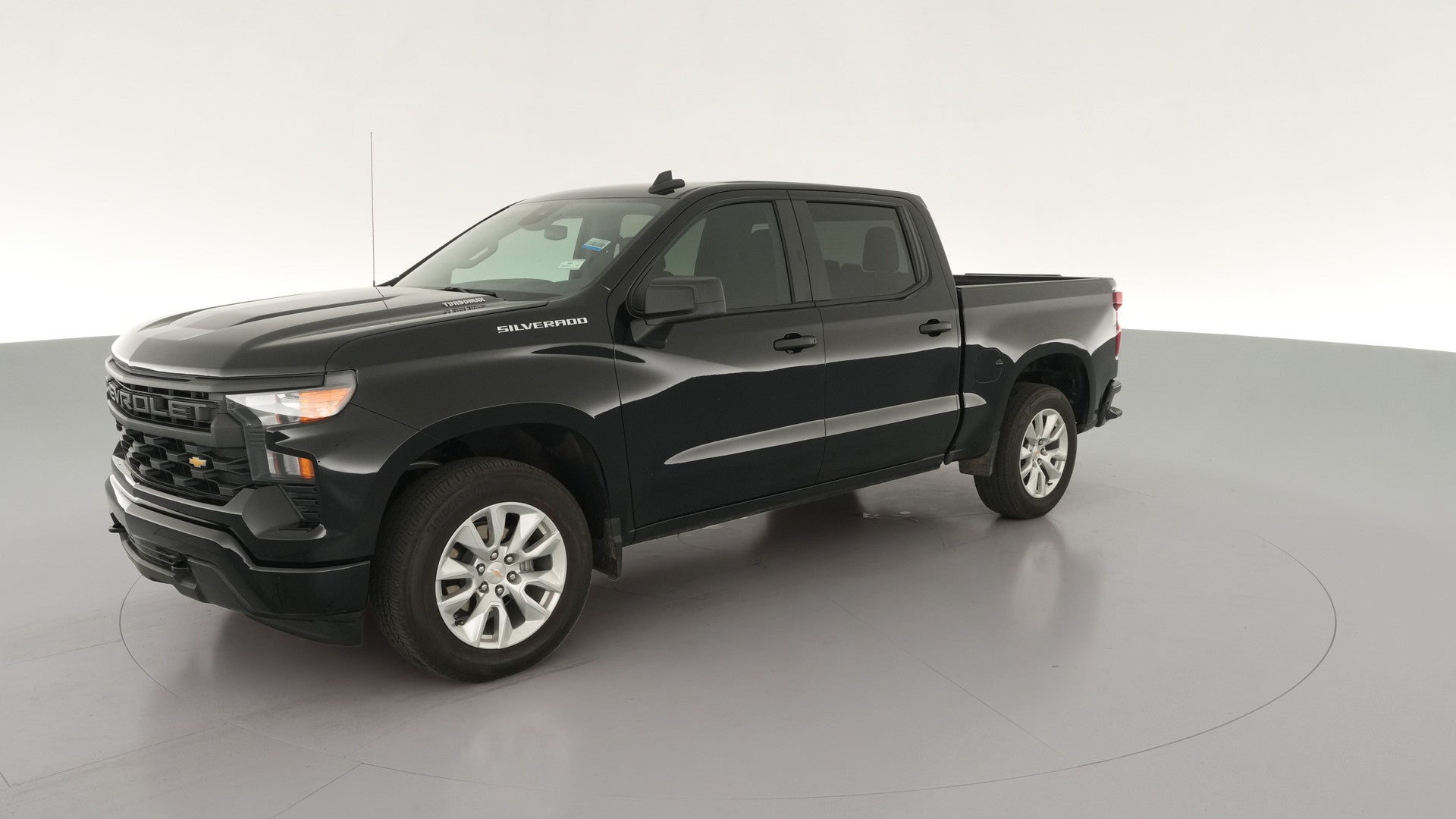 2025 Chevrolet Silverado 1500 Crew Cab vehicle photo
