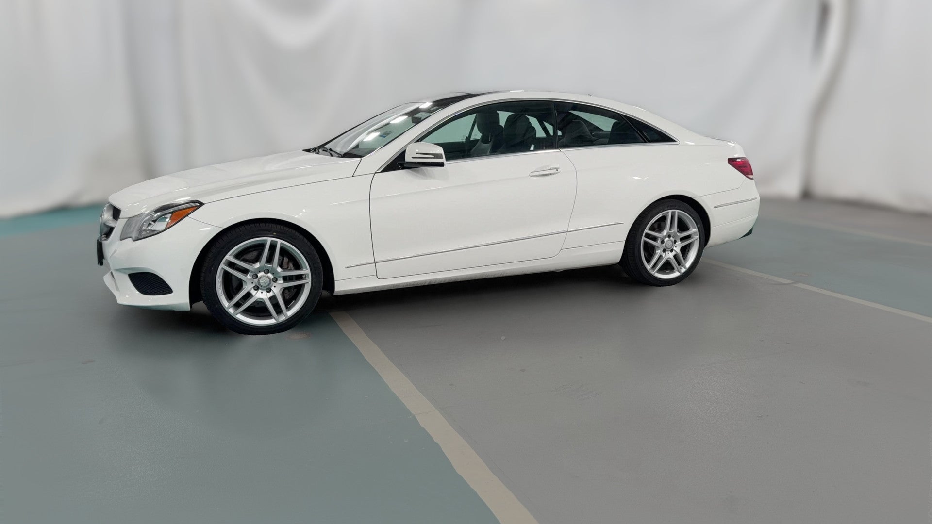 2015 Mercedes-Benz E-Class vehicle photo