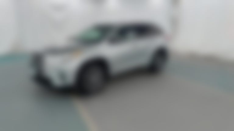 2017 Toyota Highlander vehicle photo