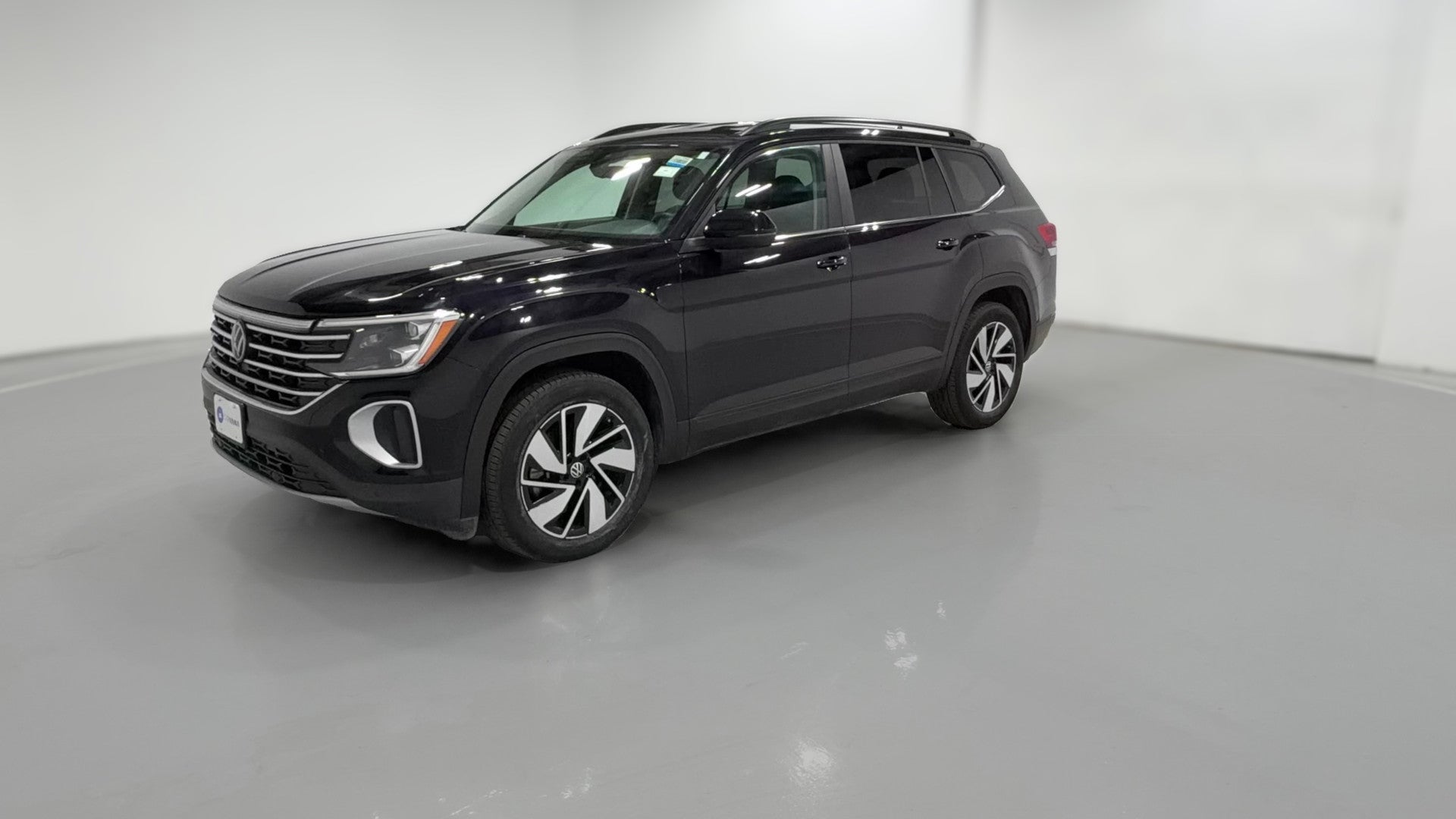 2025 Volkswagen Atlas vehicle photo