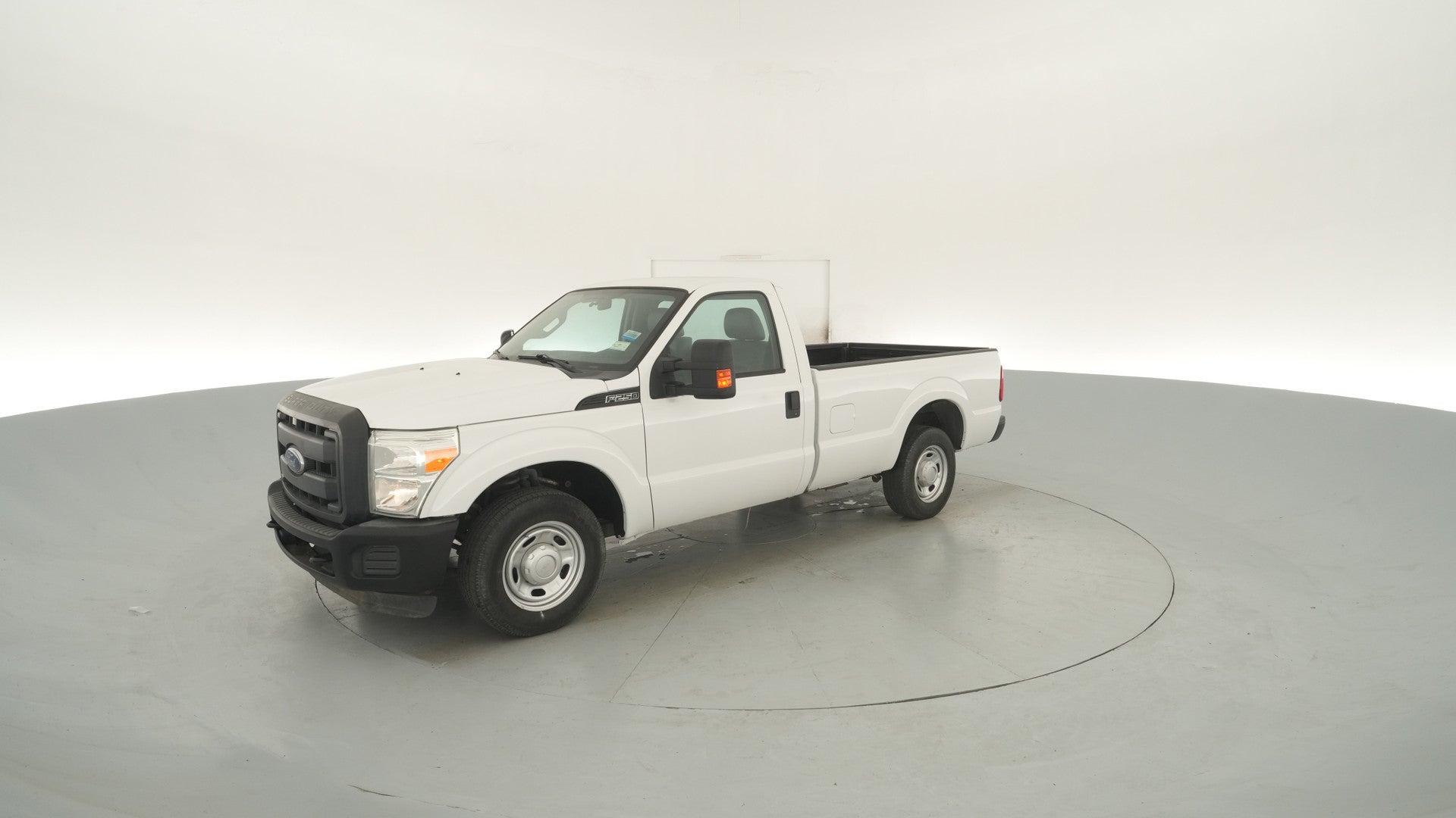 2015 Ford F250 Super Duty Regular Cab vehicle photo