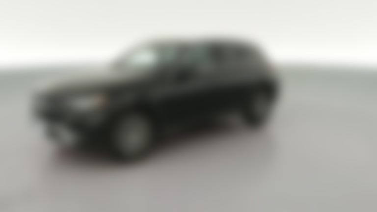 2025 Mercedes-Benz GLC vehicle photo