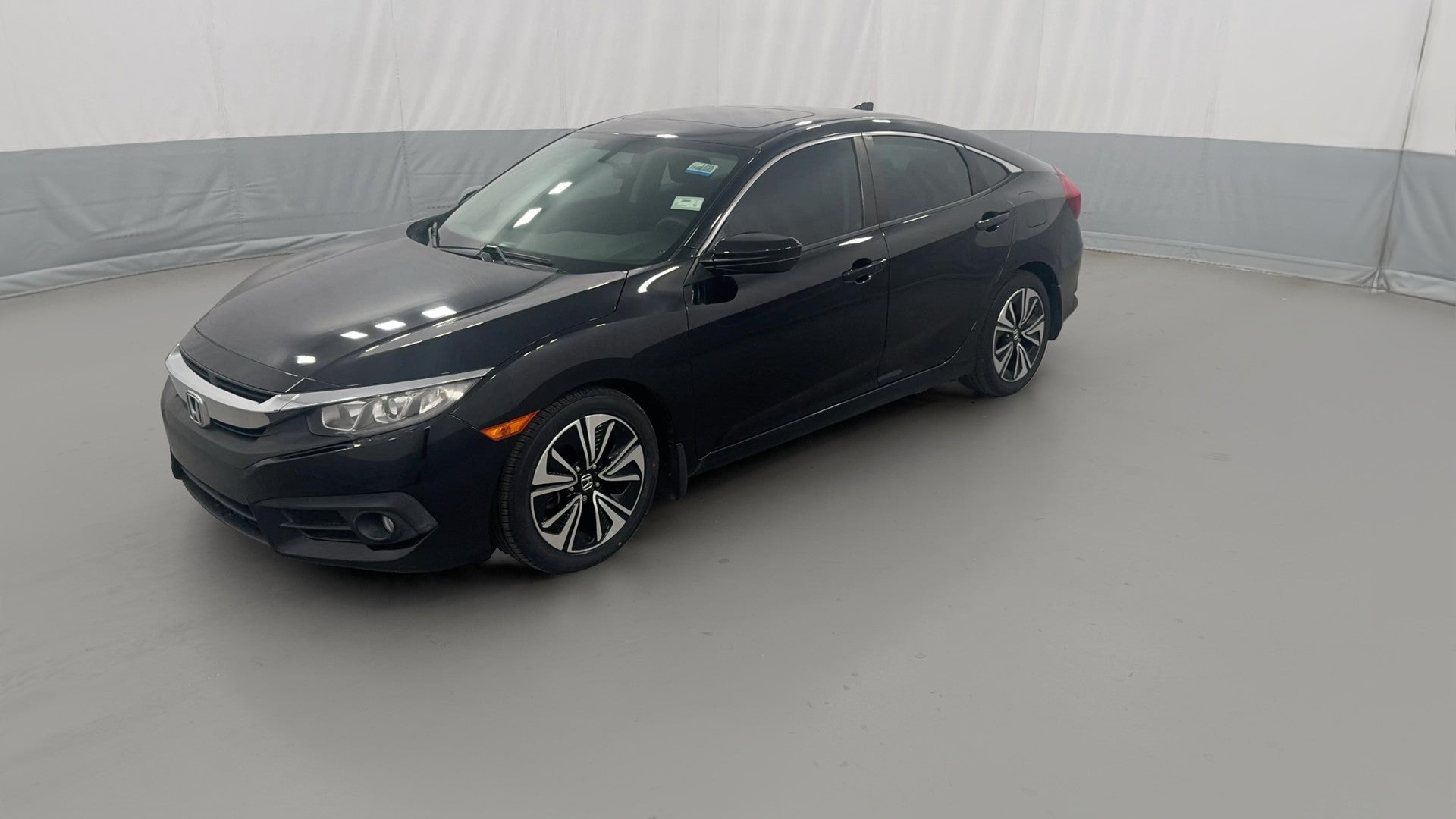 2017 Honda Civic vehicle photo