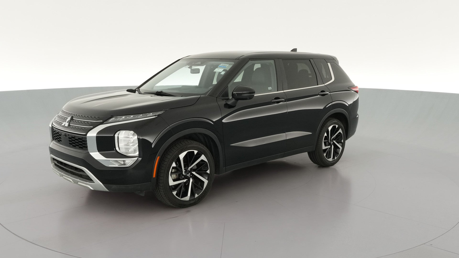 2024 Mitsubishi Outlander vehicle photo