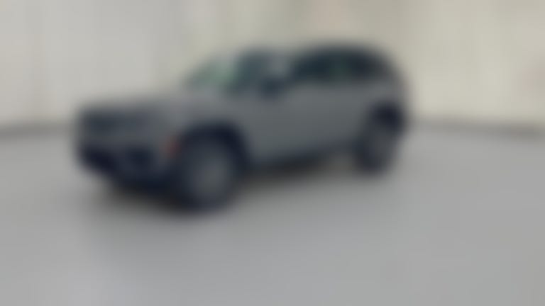 2027 Jeep Grand Cherokee vehicle photo