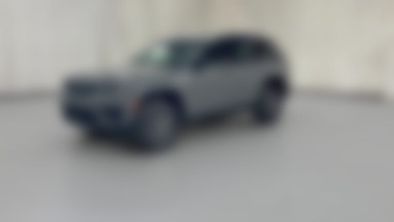 2027 Jeep Grand Cherokee vehicle photo