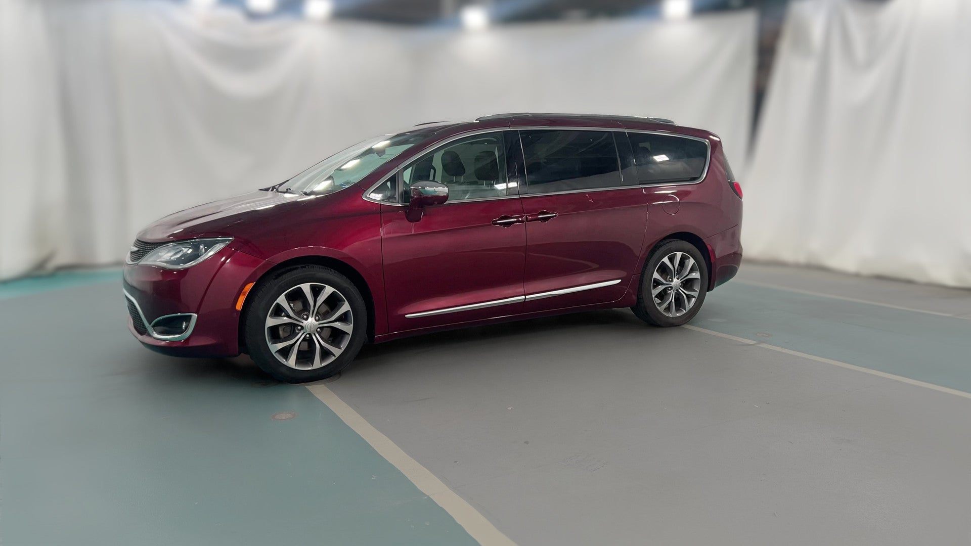 2017 Chrysler Pacifica vehicle photo