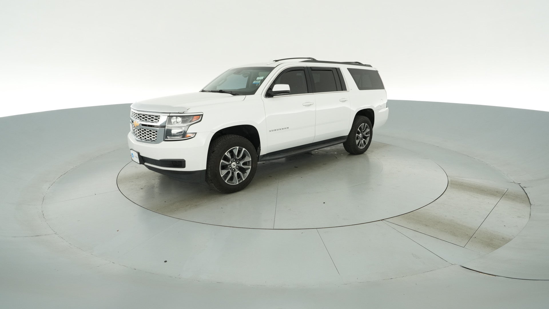 2018 Chevrolet Suburban vehicle photo