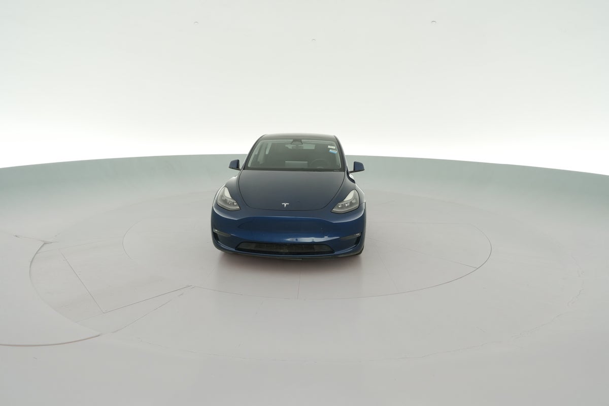 2022 Tesla Model Y Performance All-Wheel Drive in Deep Blue Metallic — 360° view 1